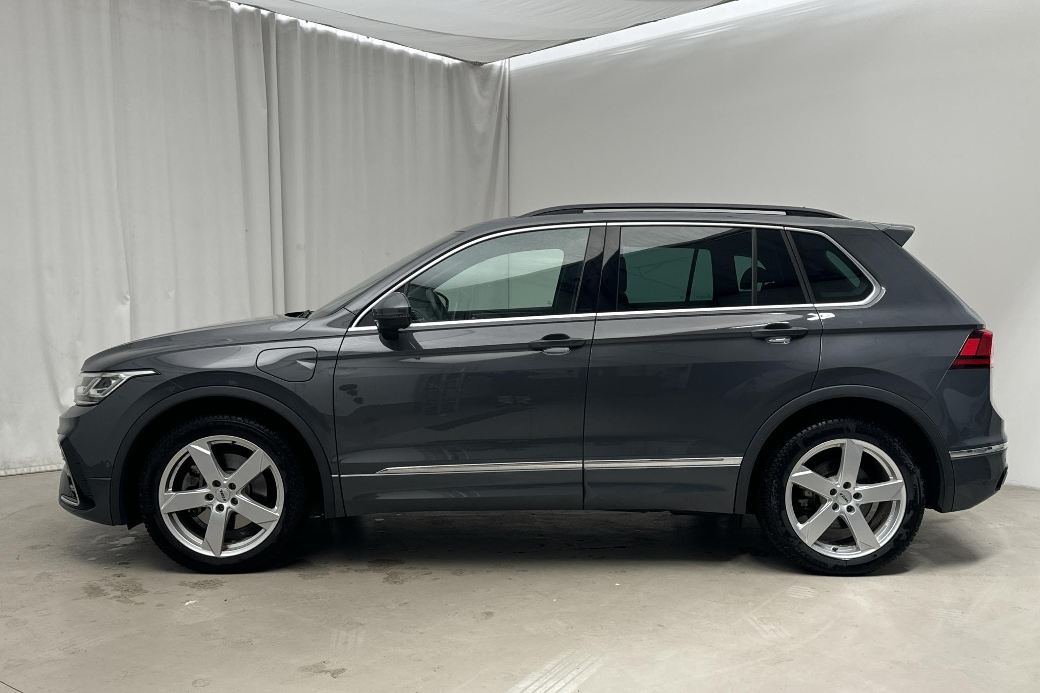 VW Tiguan 1.4 TSI eHybrid (245hk) - 3 185 mil - Automat - grå - 2022