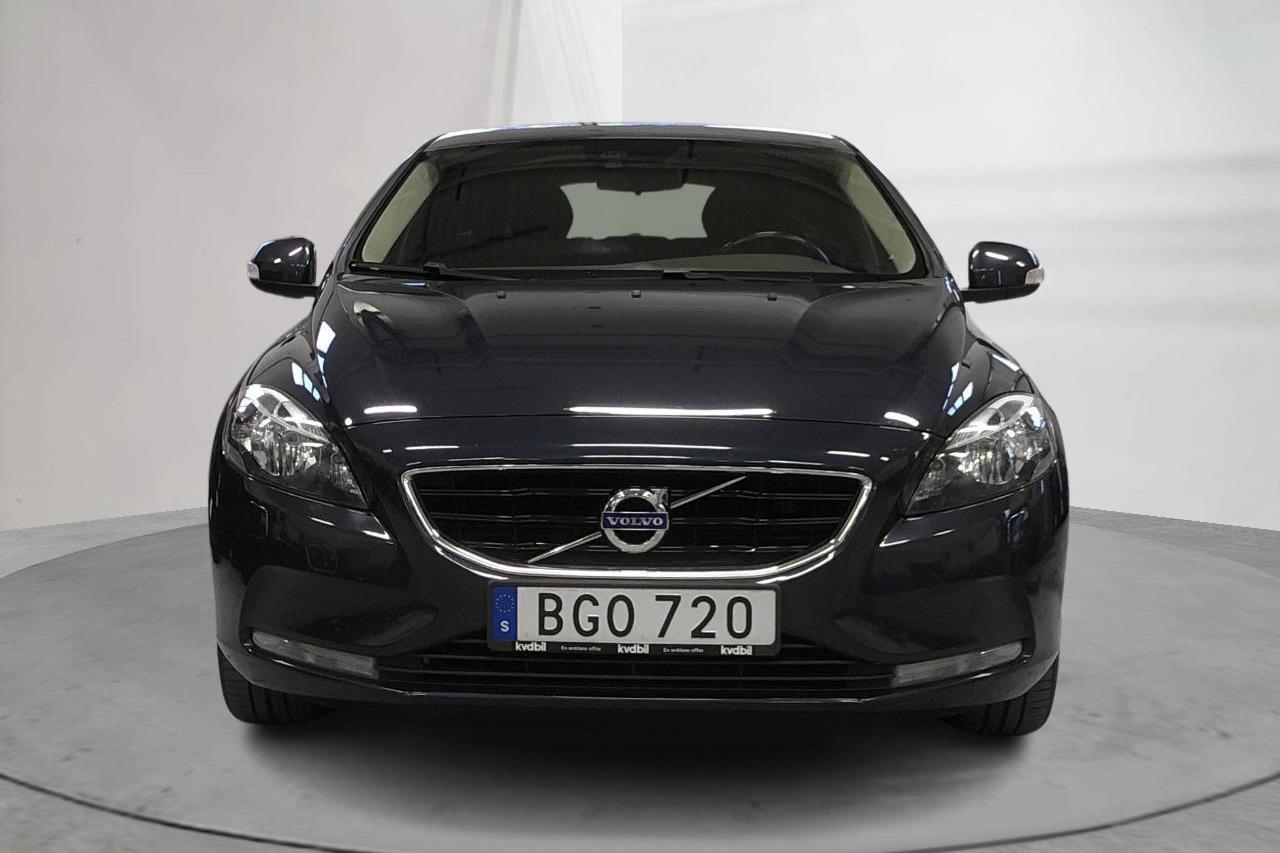 Volvo V40 T2 (120hk) - 10 671 mil - Manuell - blå - 2015