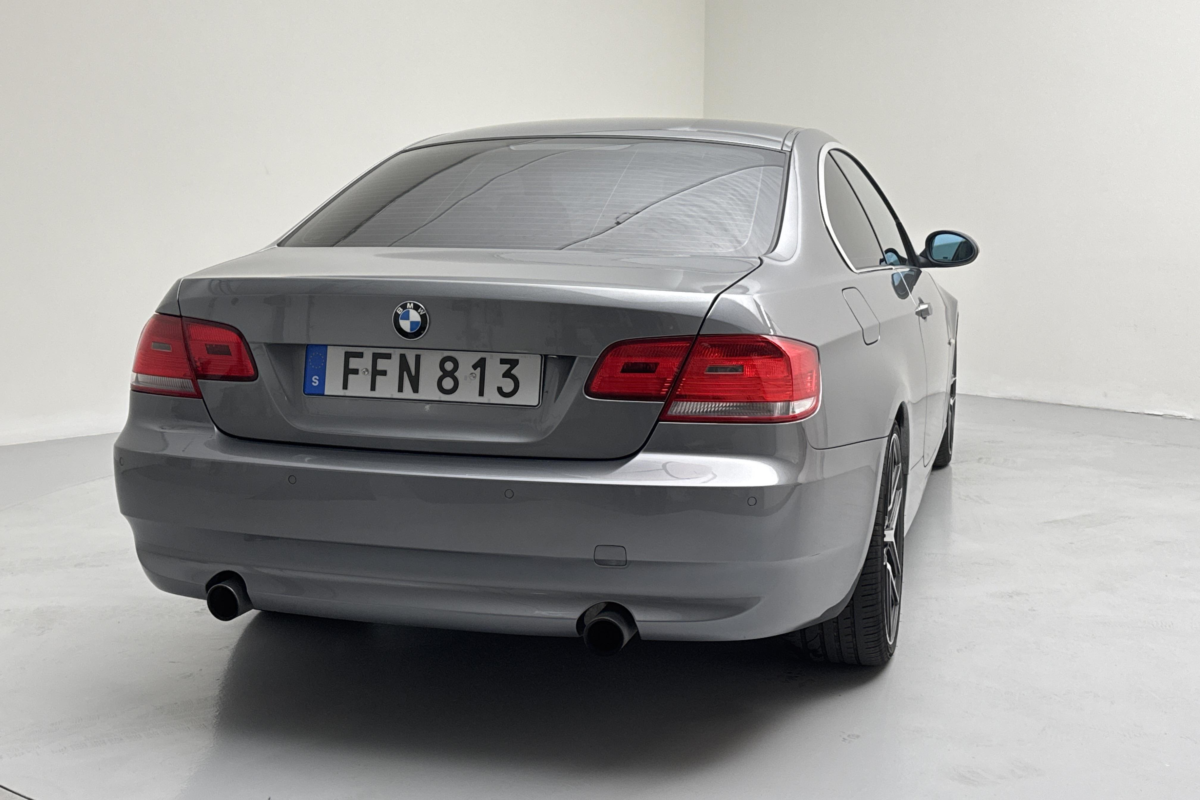 BMW 335i Coupé, E92 (306hk) - 20 372 mil - Automat - grå - 2007