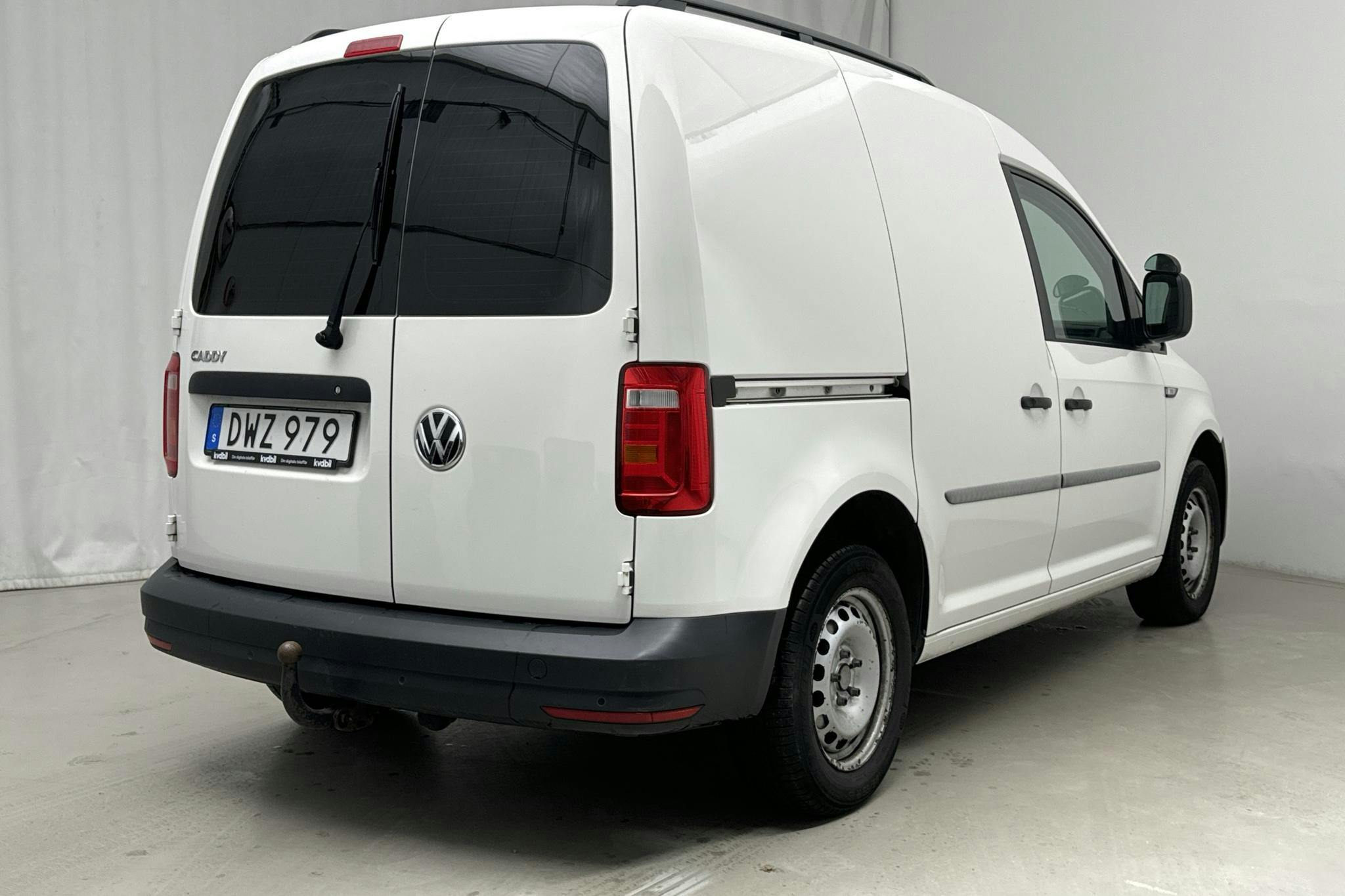 VW Caddy 2.0 TDI (102hk) - 115 760 km - Automaattinen - valkoinen - 2018