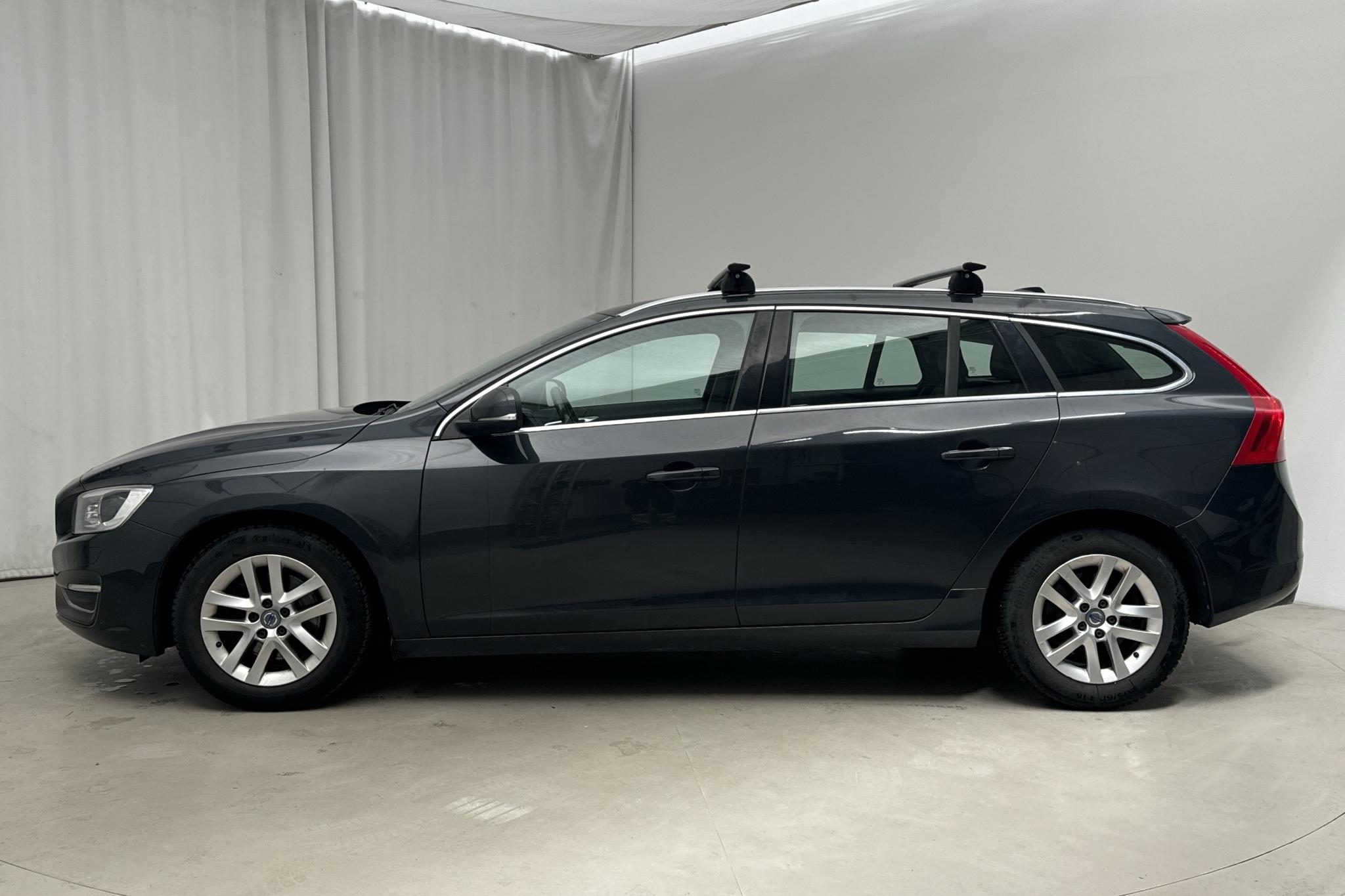 Volvo V60 D4 (181hk) - 194 890 km - Manual - gray - 2015