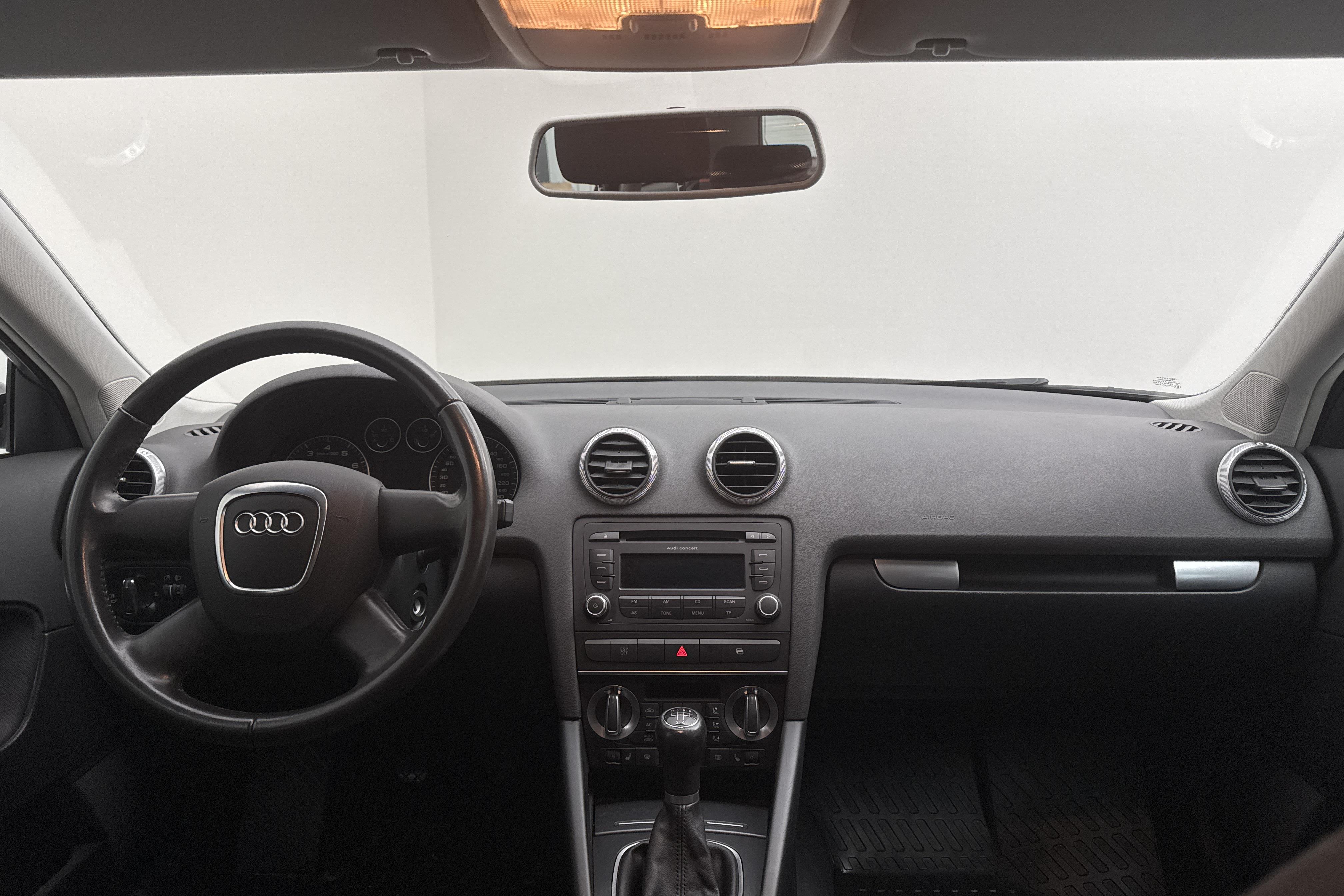 Audi A3 1.6 E85 Sportback (102hk) - 137 990 km - Manualna - szary - 2009