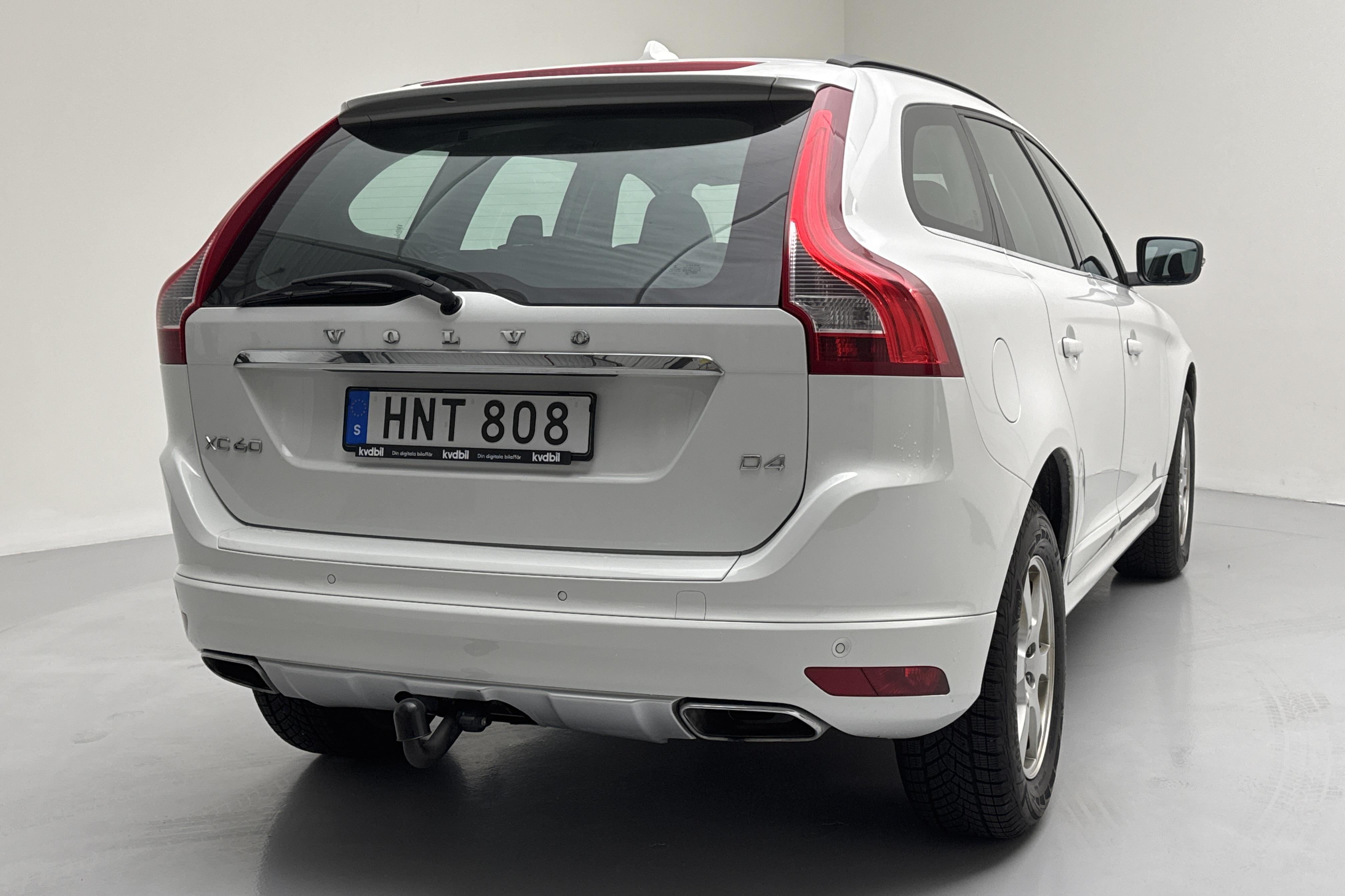 Volvo XC60 D4 2WD (181hk) - 208 130 km - Automatic - white - 2015