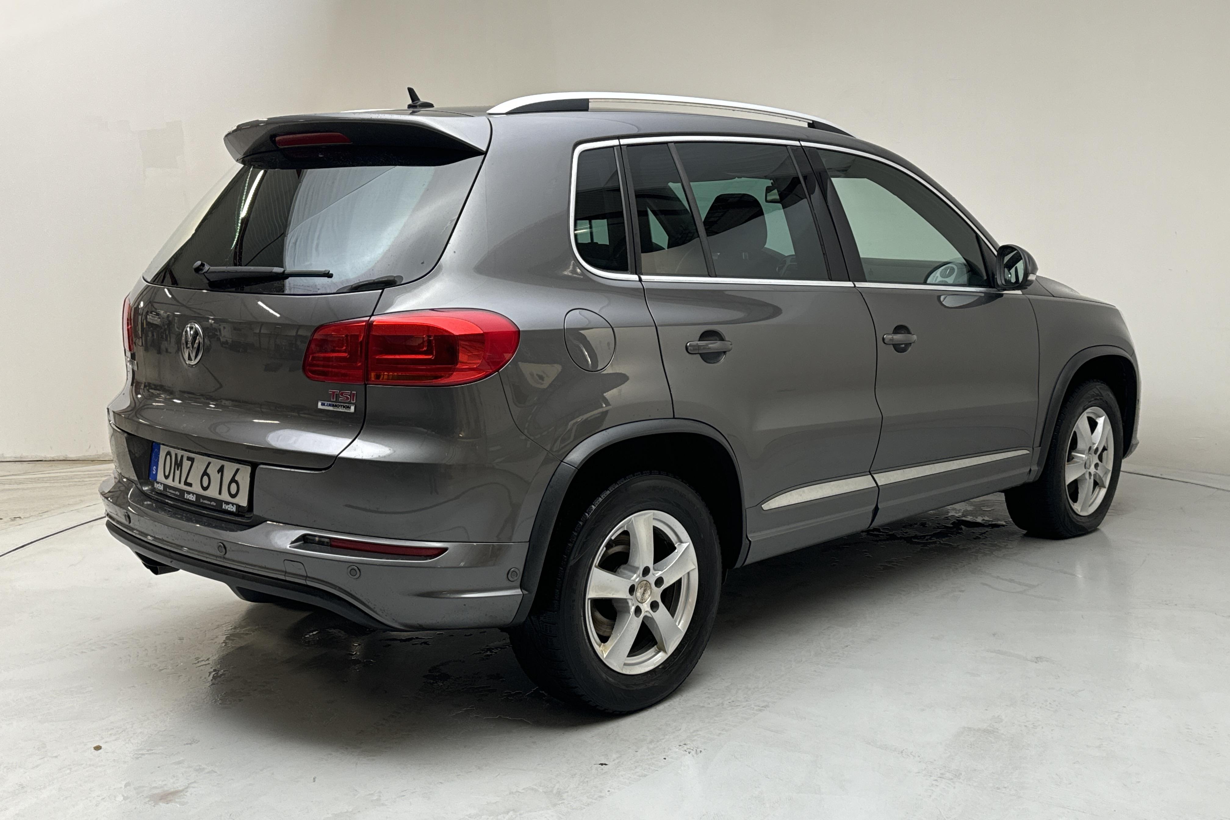 VW Tiguan 1.4 TSI 4MOTION (160hk) - 13 074 mil - Manuell - Dark Grey - 2015