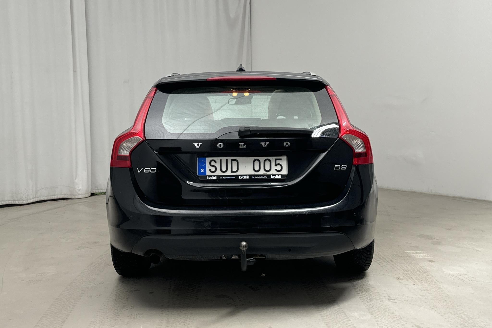 Volvo V60 D3 (163hk) - 24 390 mil - Automat - svart - 2012