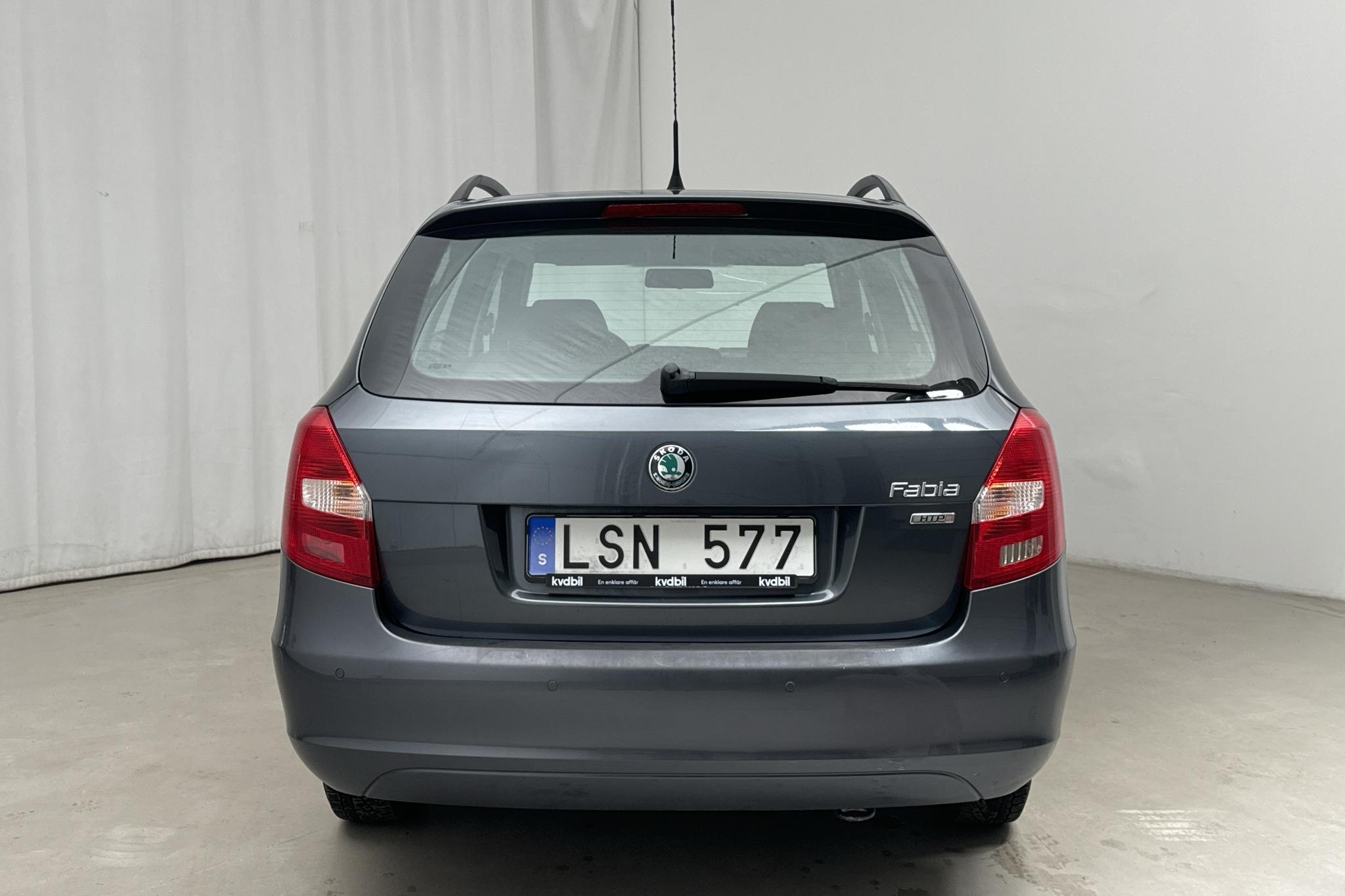 Skoda Fabia 1.2 Combi (70hk) - 6 336 mil - Manuell - Dark Grey - 2011