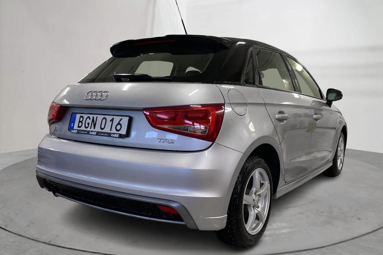 Audi A1 1.2 TFSI Sportback (86hk) - 97 710 km - Manual - silver - 2014