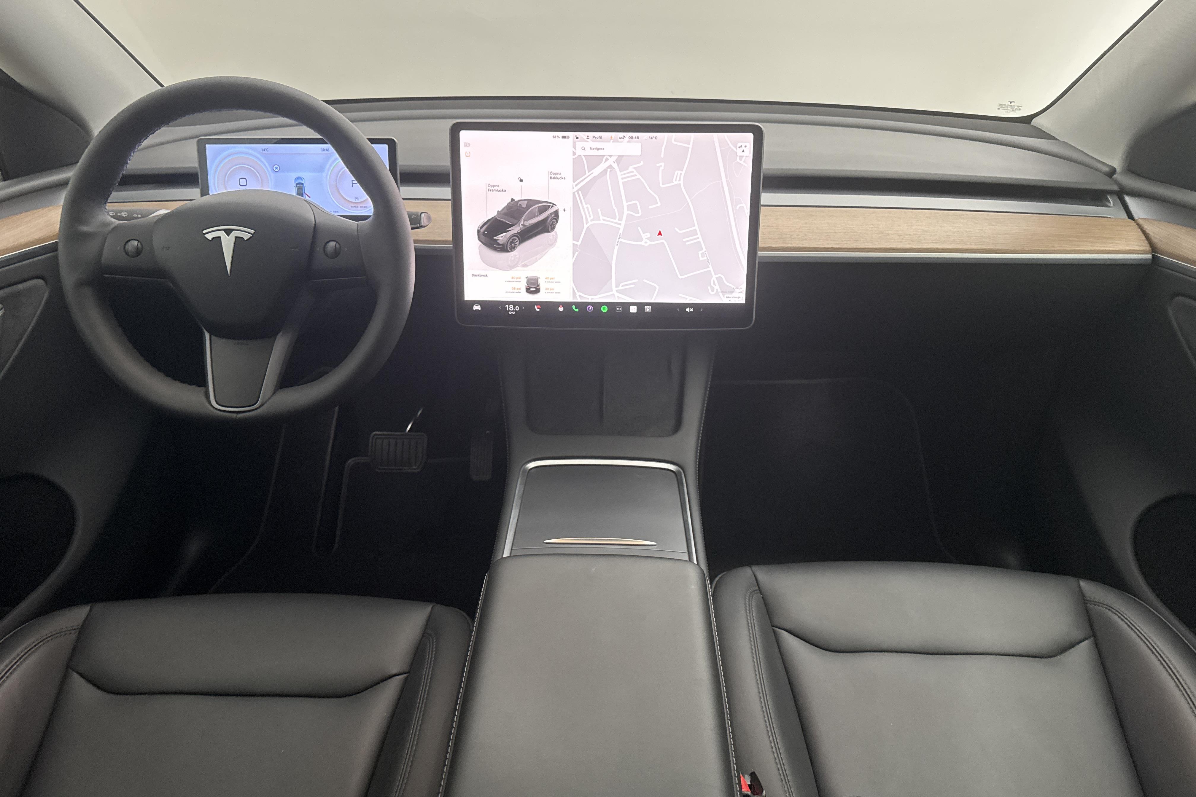 Tesla Model Y Long Range Dual Motor AWD - 2 047 mil - Automat - svart - 2023