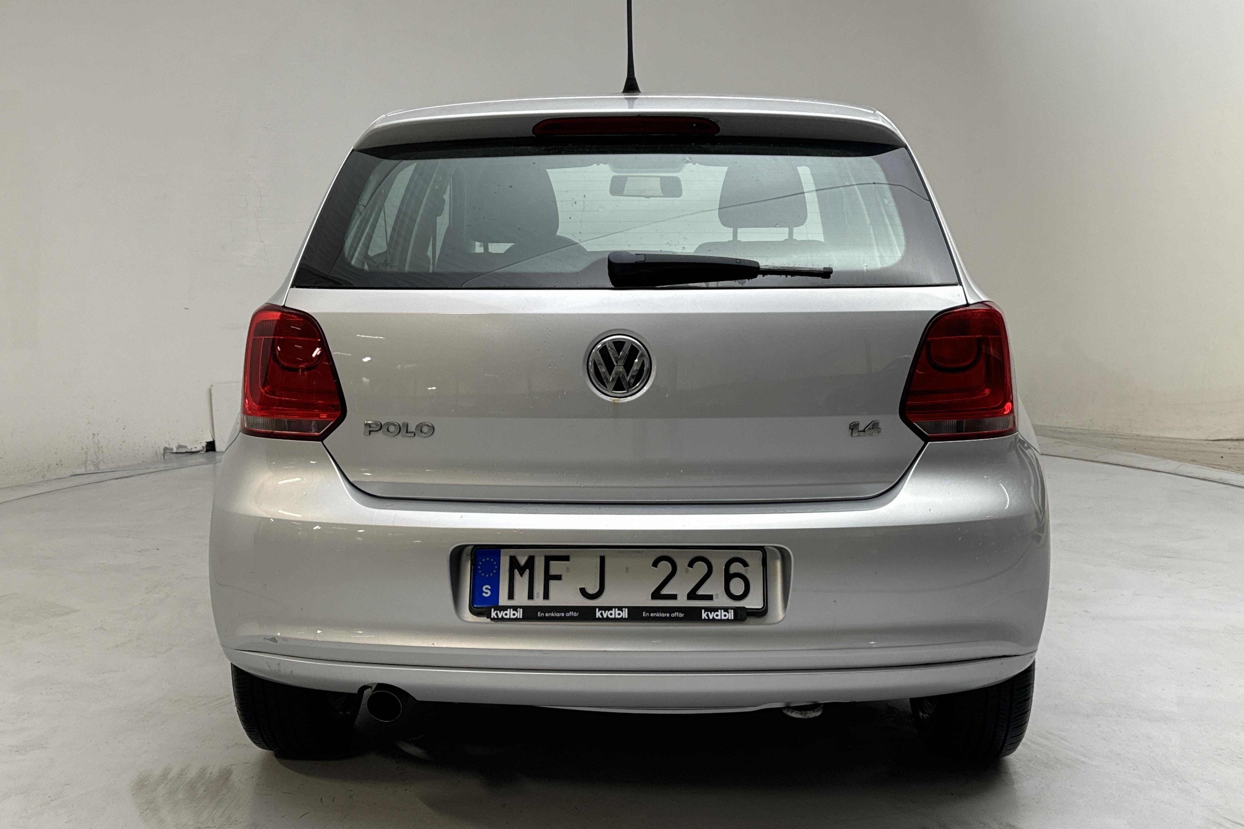 VW Polo 1.4 5dr (85hk) - 117 190 km - Käsitsi - hõbe - 2012