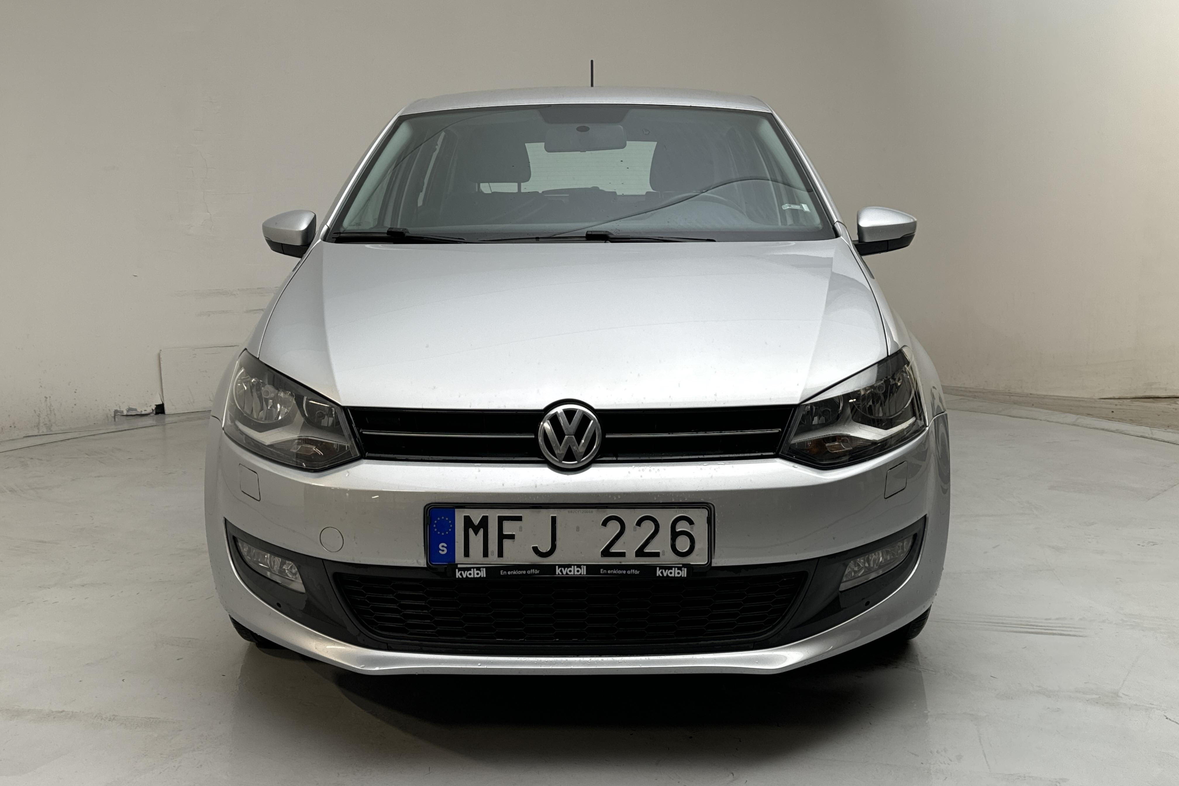 VW Polo 1.4 5dr (85hk) - 117 190 km - Manuaalinen - hopea - 2012