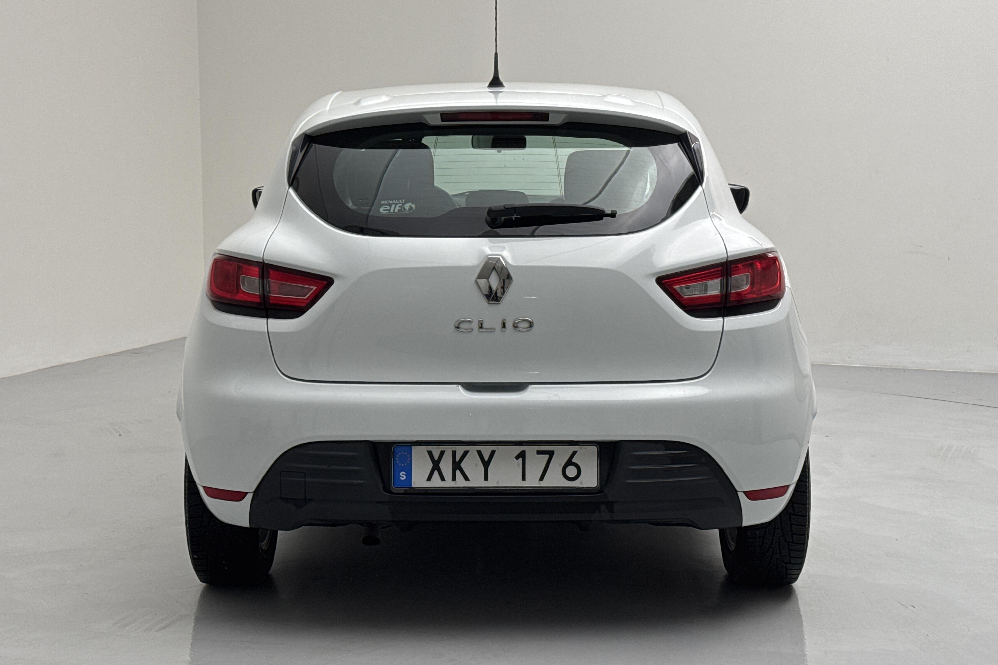 Renault Clio IV 0.9 TCe 75 5dr (75hk) - 13 092 mil - Manuell - vit - 2019