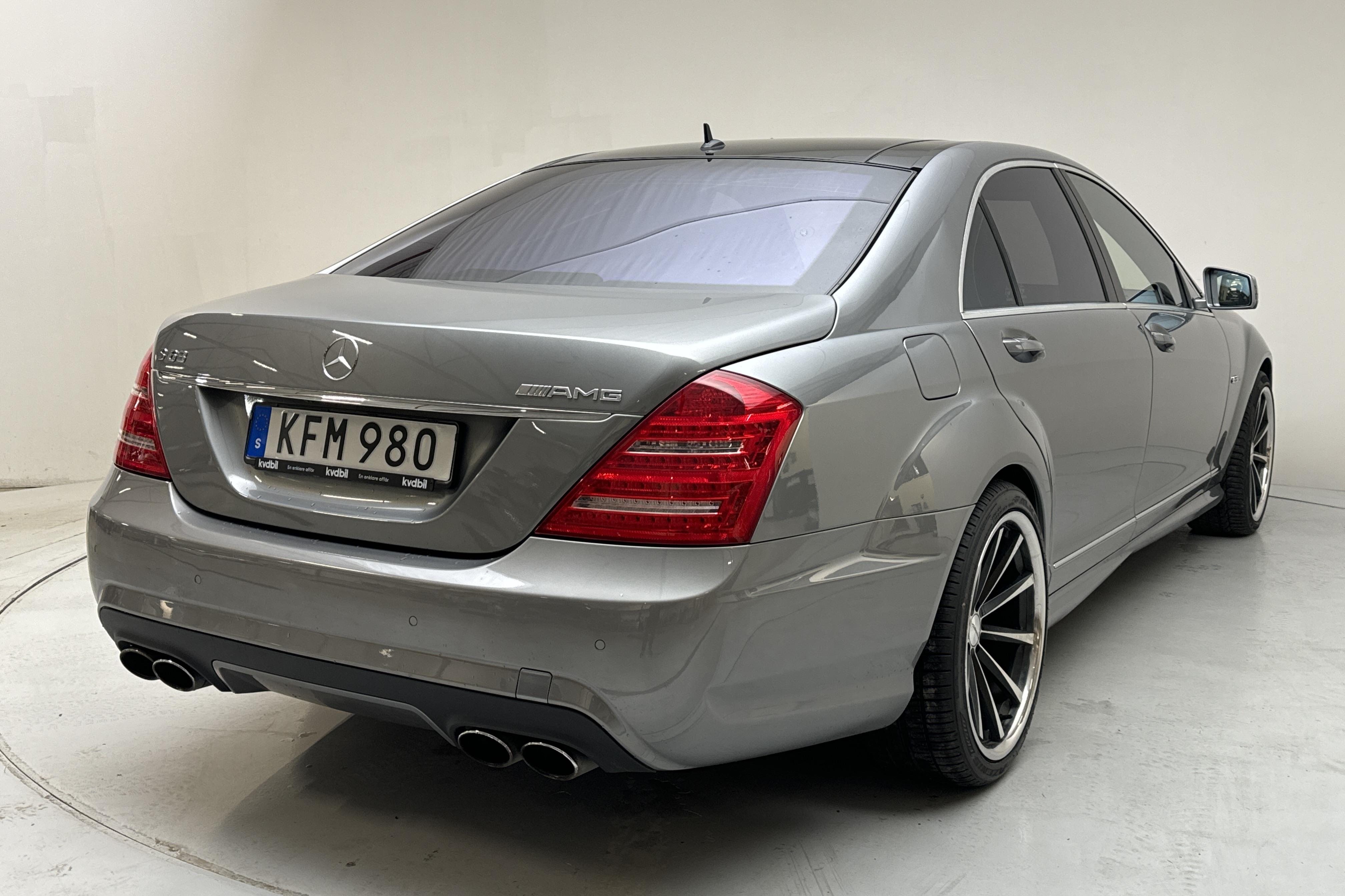 Mercedes S 63 AMG W221 (525hk) - 144 830 km - Automatic - gray - 2010