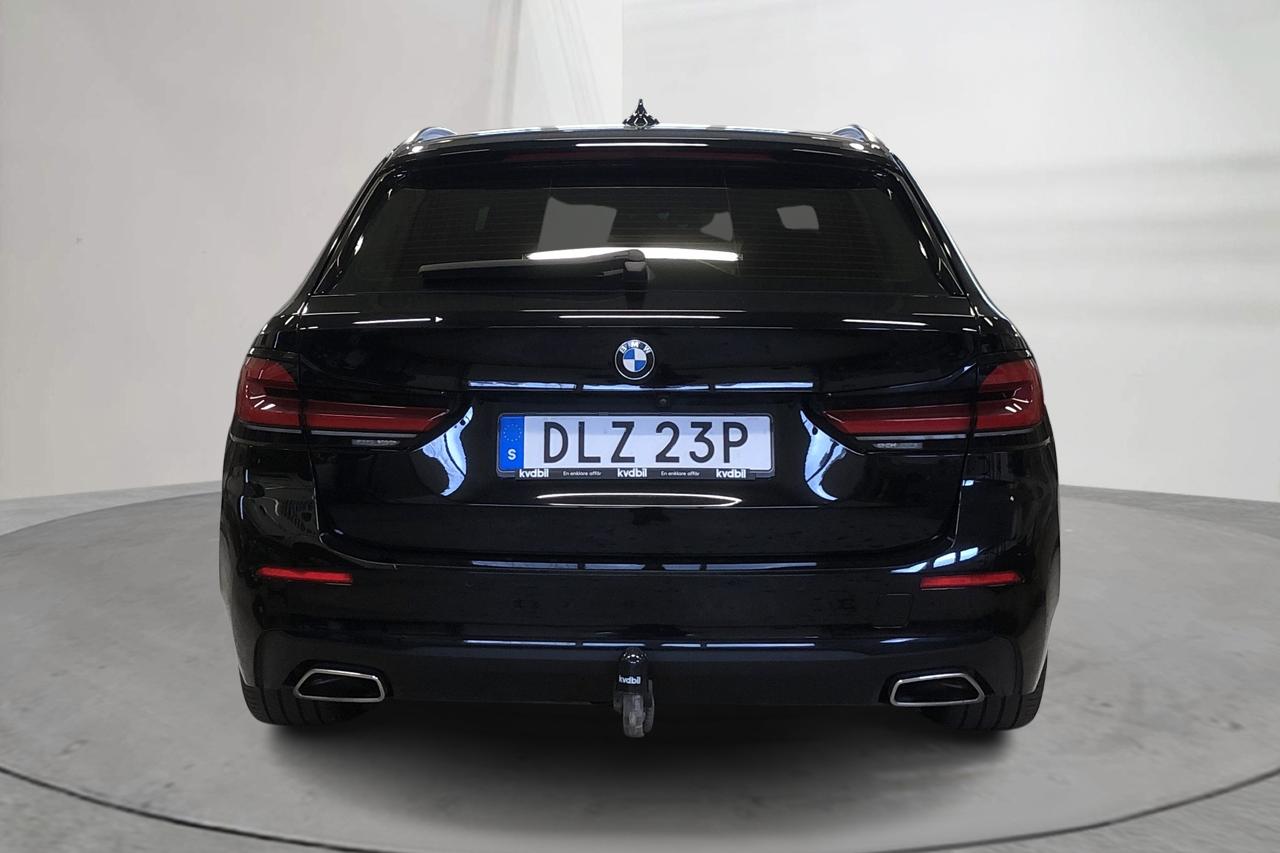 BMW 520d xDrive Touring, G31 LCI (190hk+11hk) - 15 611 mil - Automat - svart - 2022