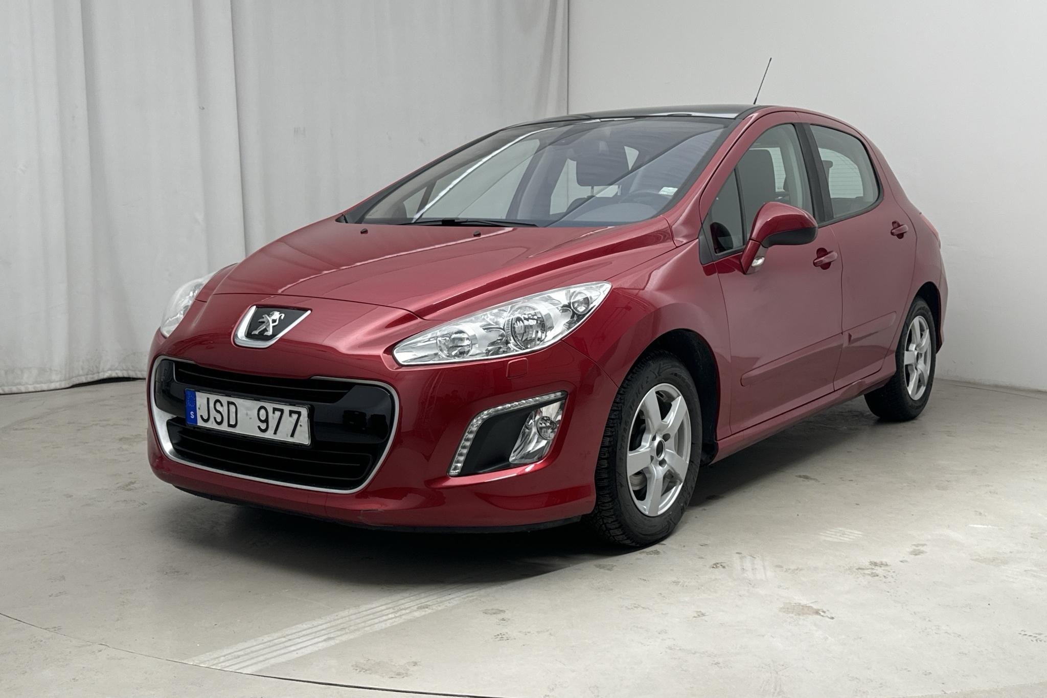 Peugeot 308 1.6 HDi 5dr (112hk) - 8 298 mil - Automat - röd - 2011