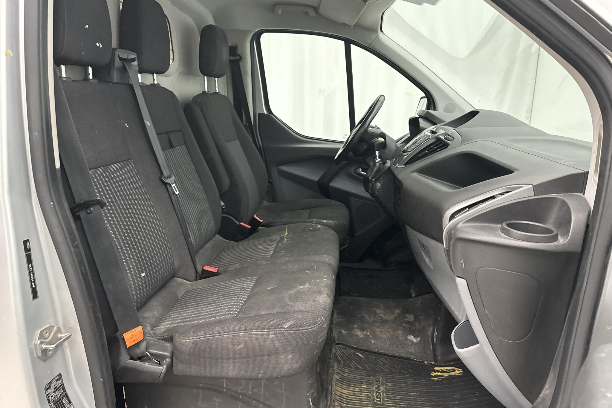 Ford Transit Custom 290 (125hk) - 127 380 km - Käsitsi - hall - 2015