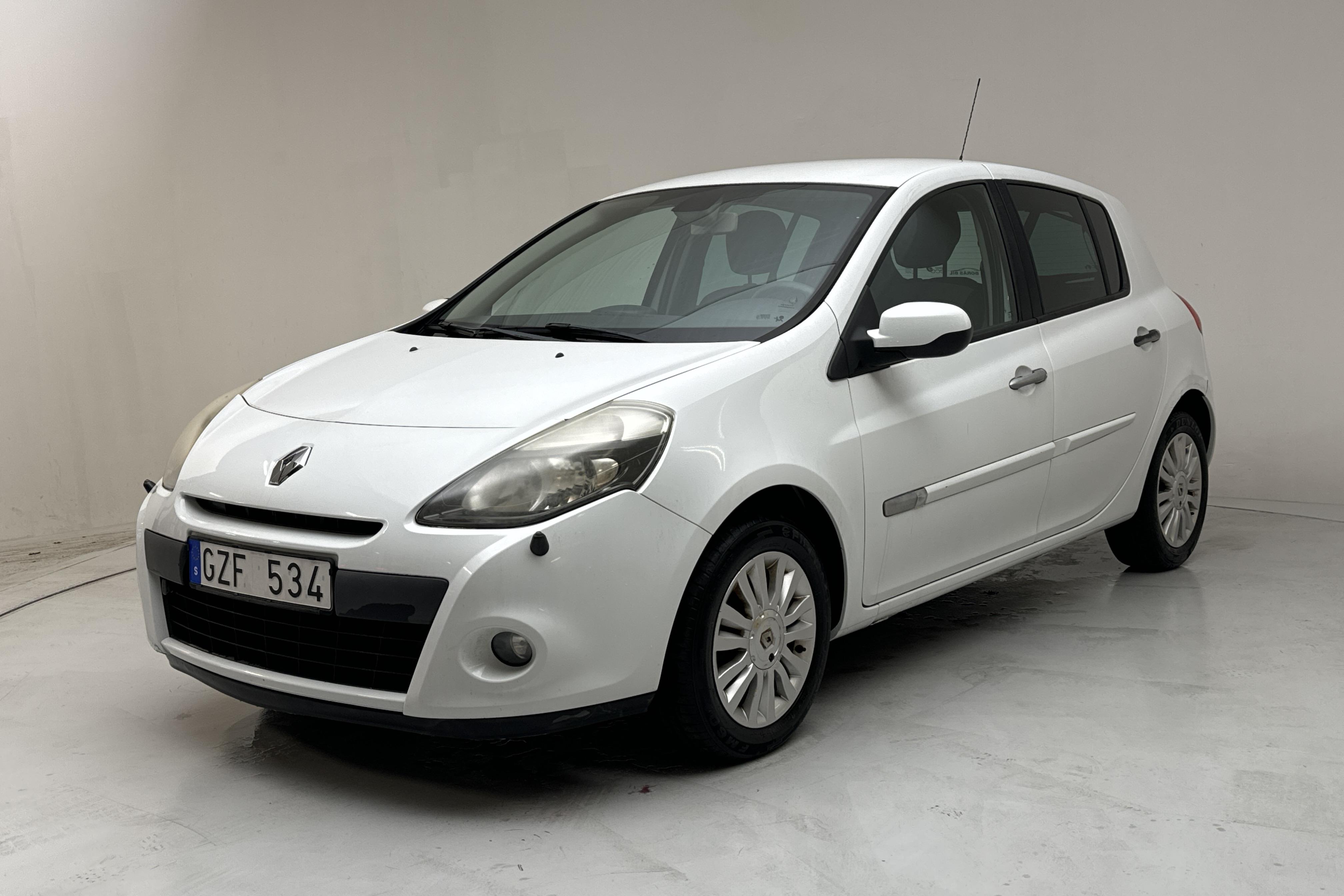 Renault Clio III 1.2 Flex Fuel 5dr (75hk) - 6 158 mil - Manuell - vit - 2010