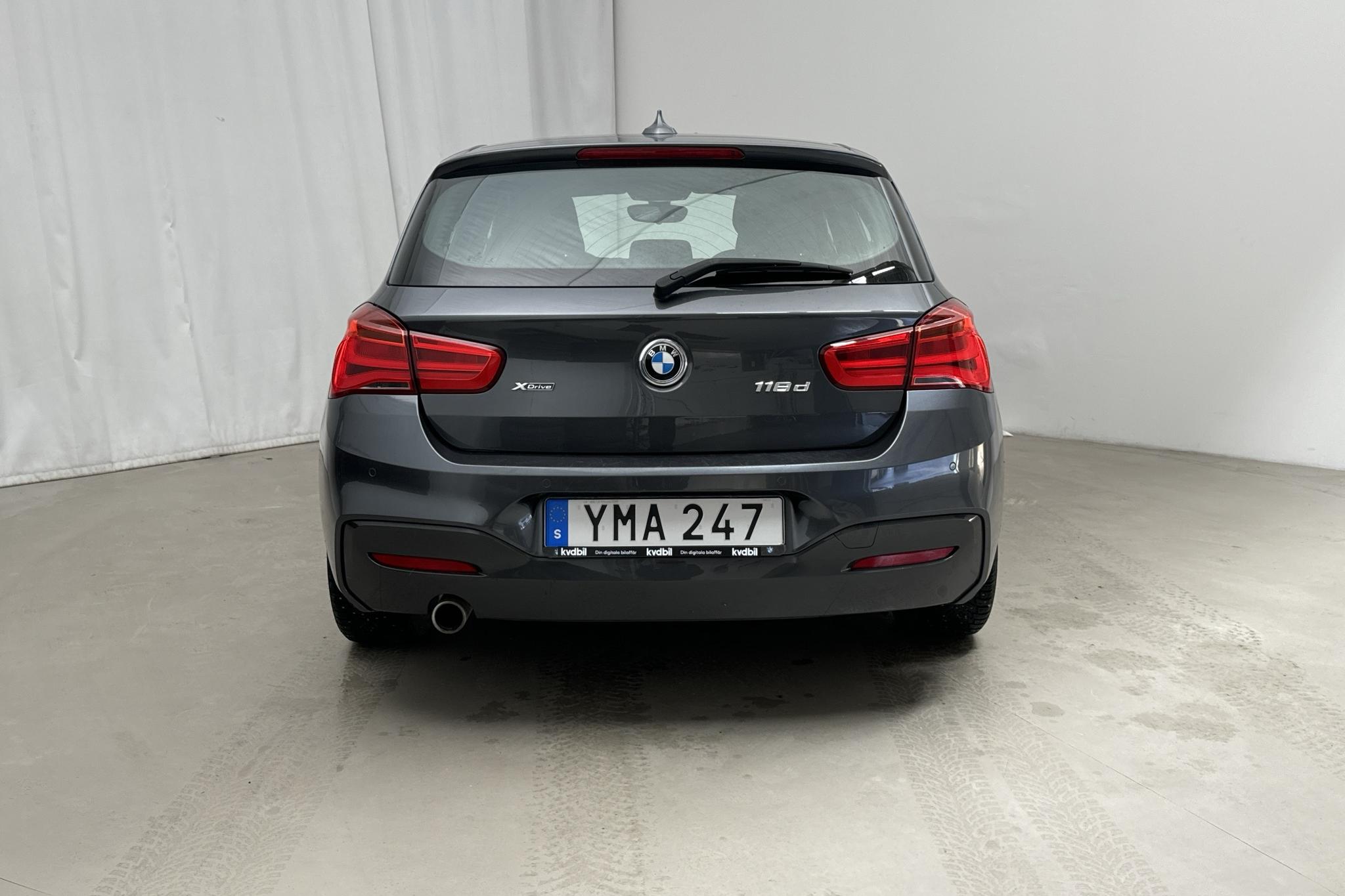 BMW 118d xDrive 5dr, F20 (150hk) - 7 958 mil - Manuell - grå - 2017