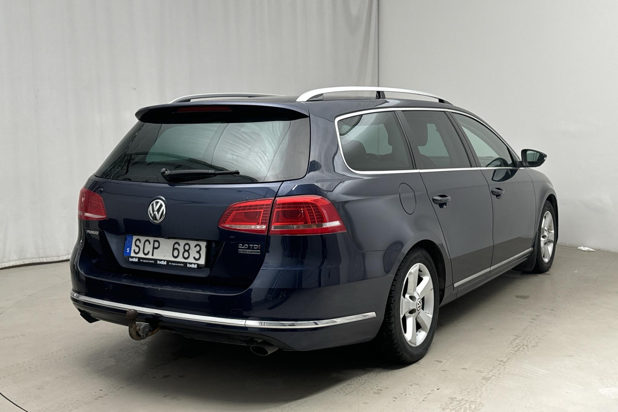 VW Passat 2.0 TDI BlueMotion Technology Variant 4Motion (177hk) - 24 067 mil - Automat - Dark Blue - 2013