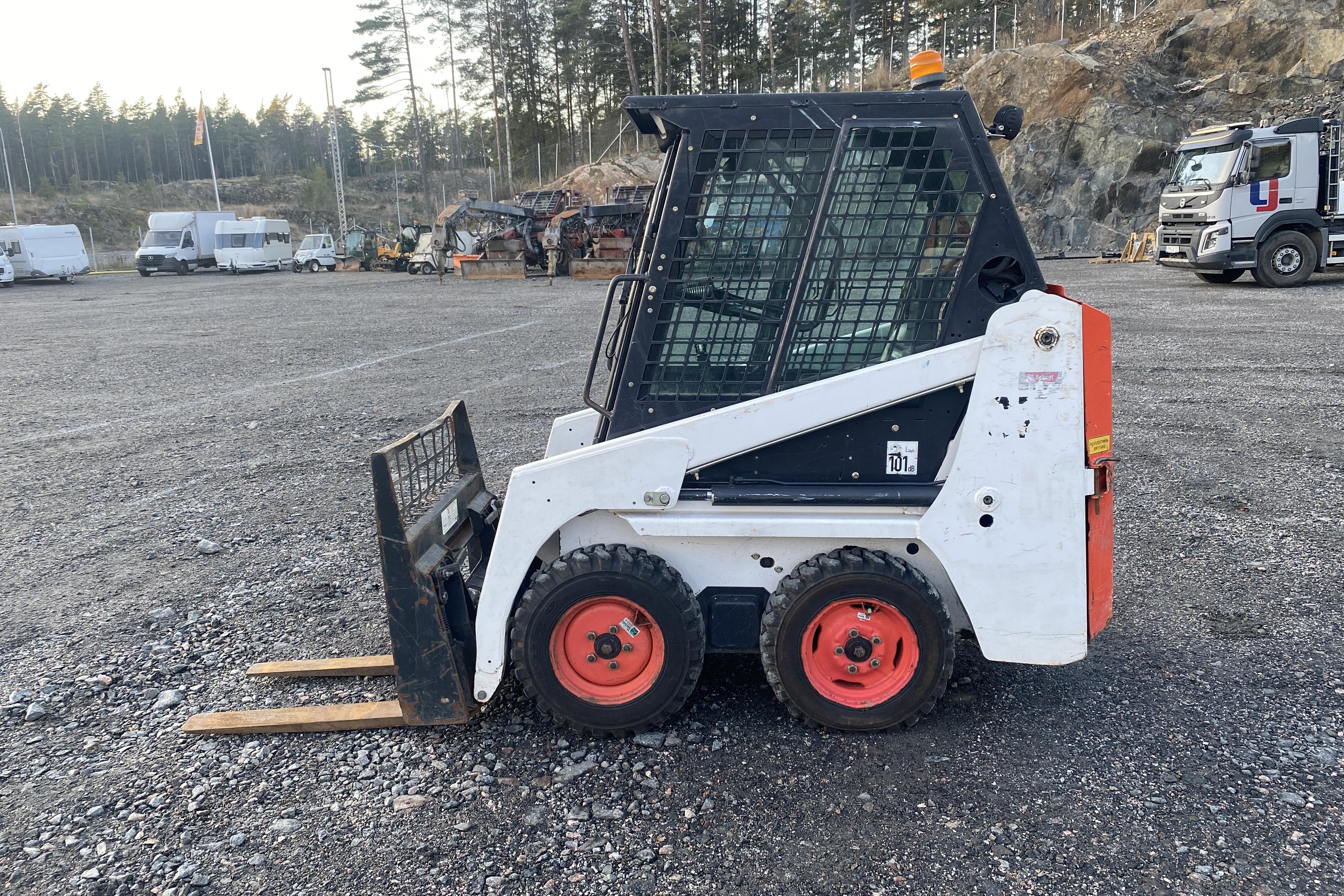 Bobcat S70 Kompaktlastare med tillbehör -  - 2013