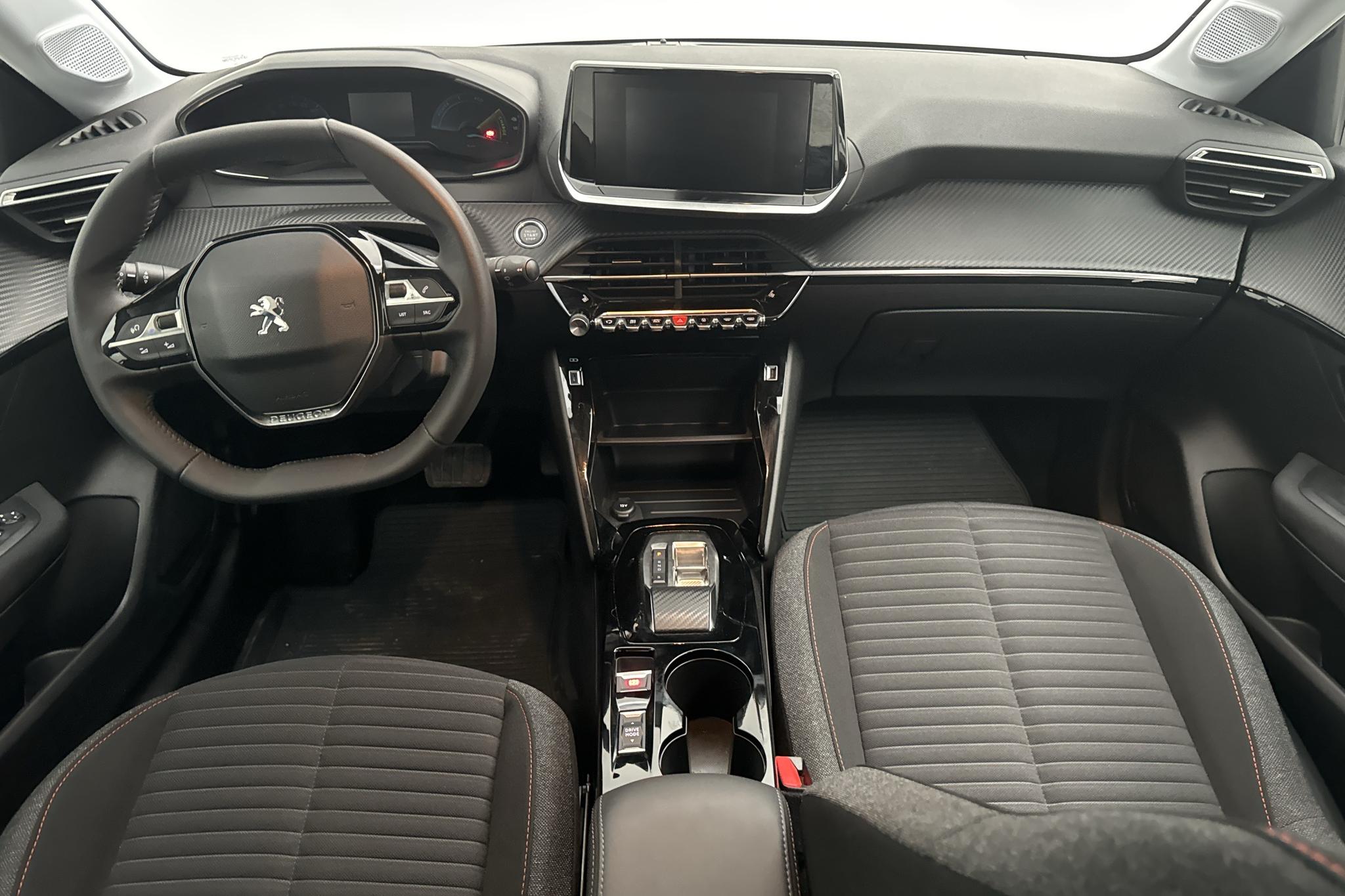 Peugeot e-208 50 kWh 5dr (136hk) - 18 140 km - Automatyczna - biały - 2022