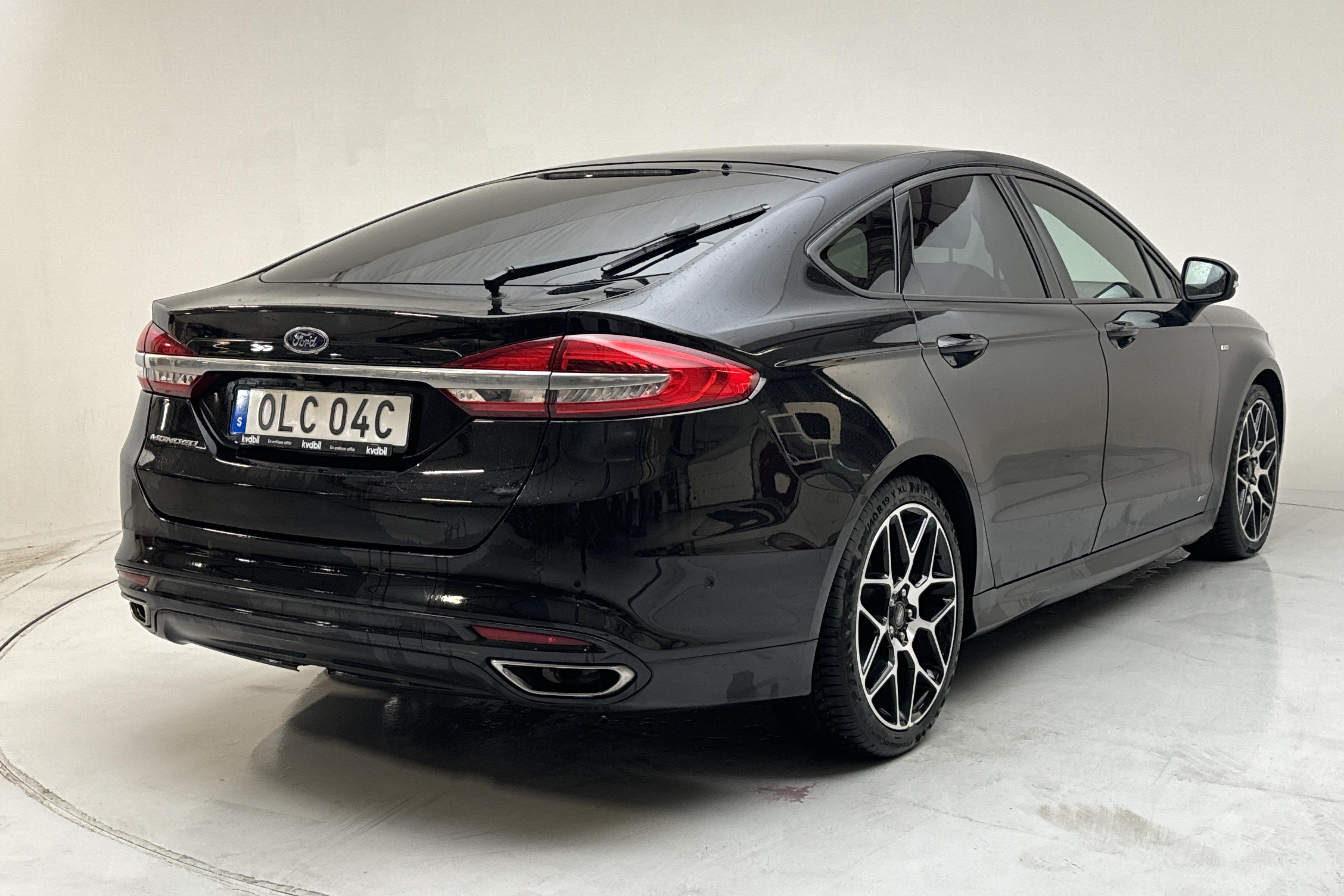 Ford Mondeo 2.0 TDCi 5dr AWD (190hk) - 101 620 km - Automatyczna - czarny - 2021