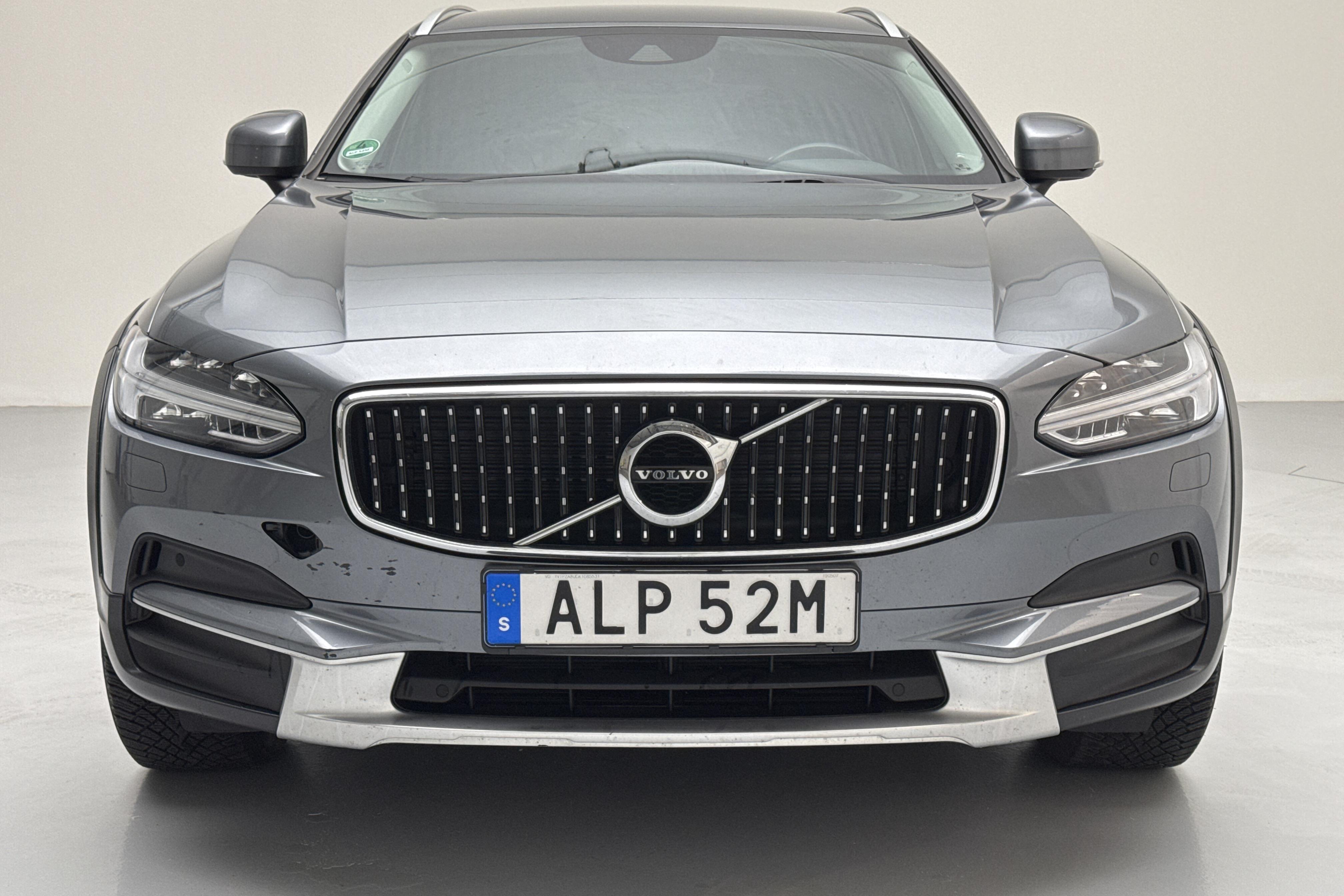 Volvo V90 D4 Cross Country AWD (190hk) - 15 550 mil - Automat - grå - 2019