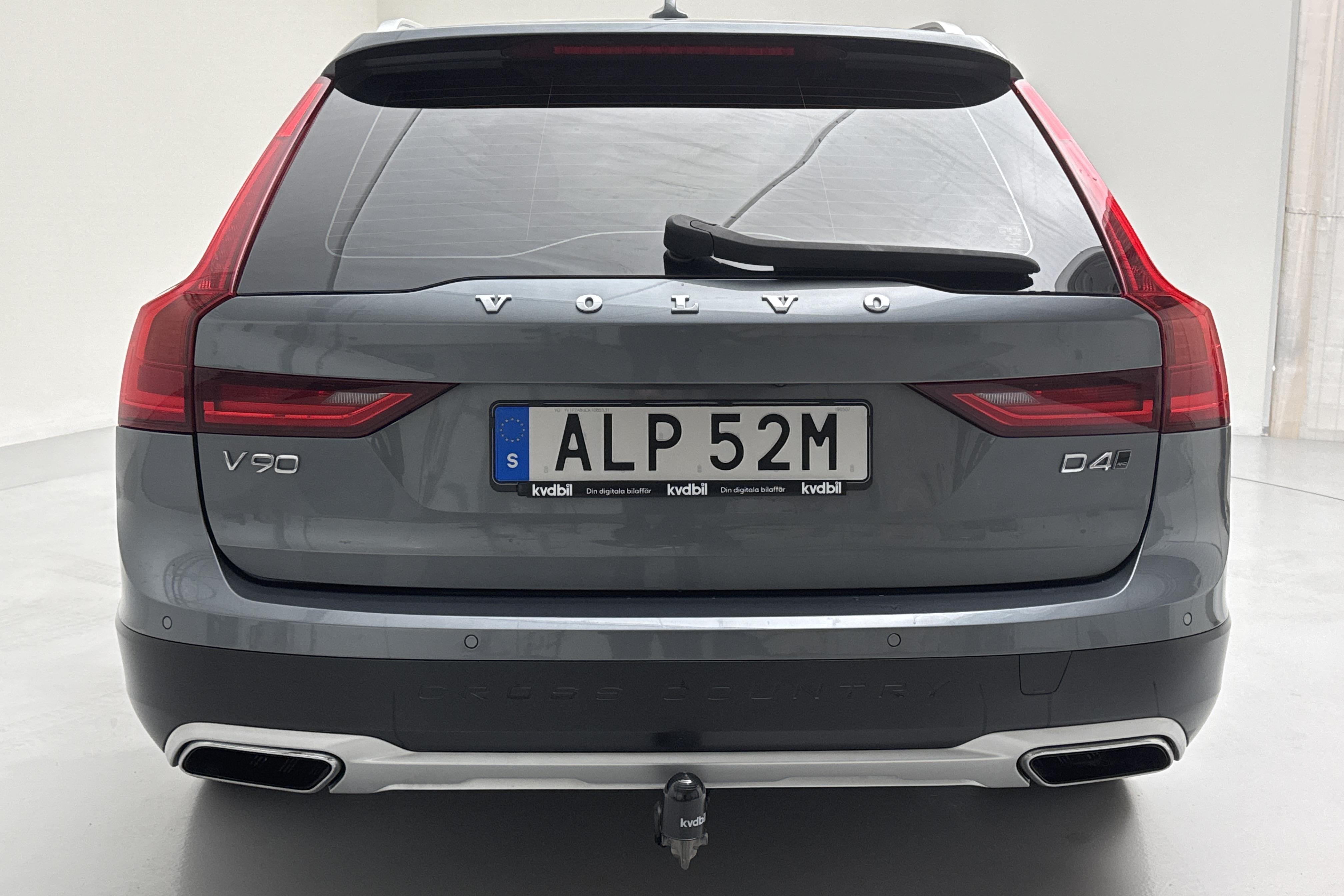 Volvo V90 D4 Cross Country AWD (190hk) - 15 550 mil - Automat - grå - 2019