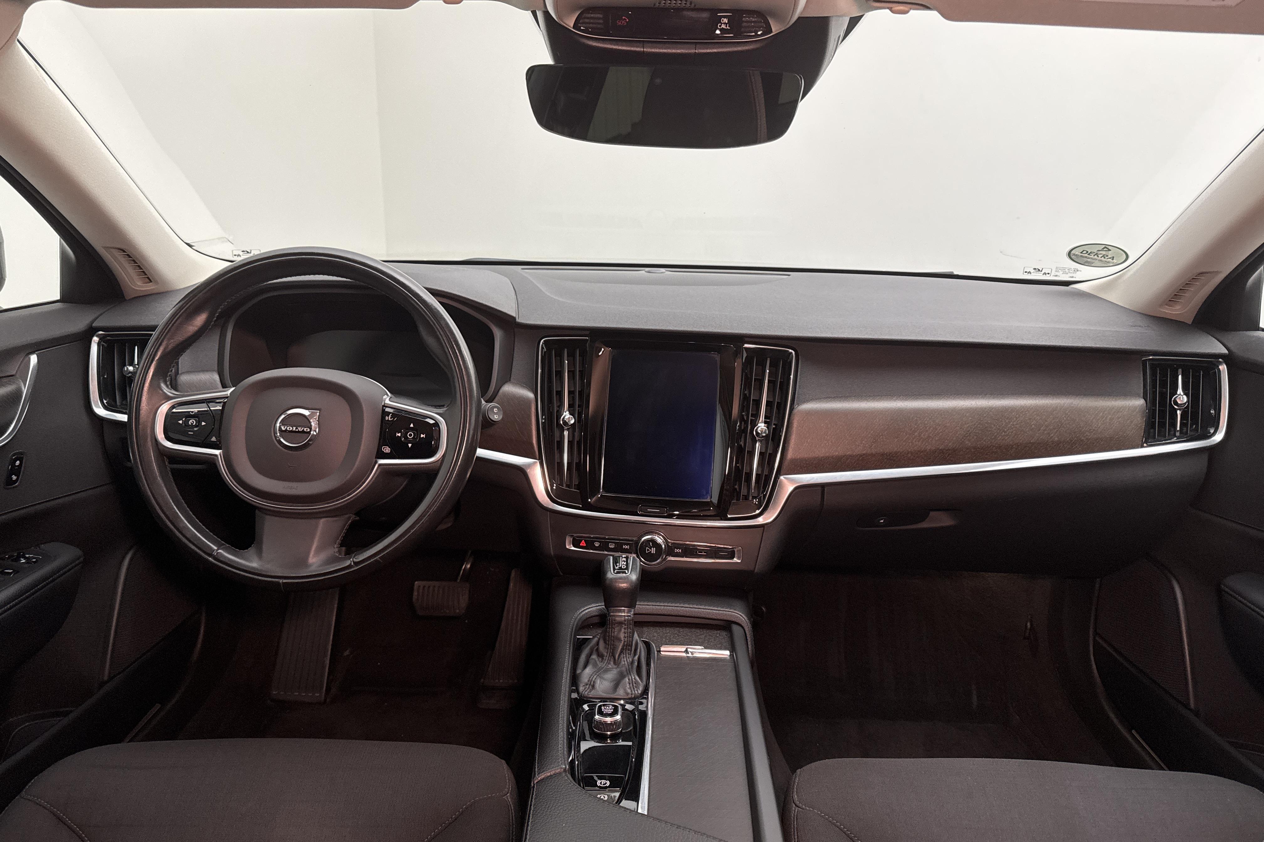 Volvo V90 D4 Cross Country AWD (190hk) - 15 550 mil - Automat - grå - 2019