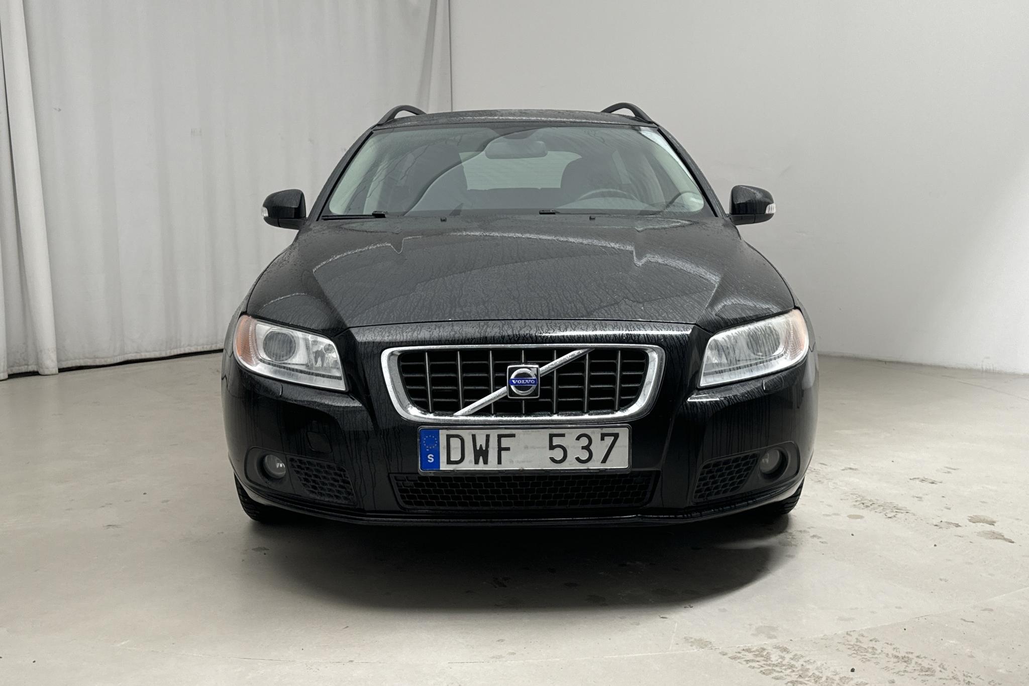 Volvo V70 II 2.5T (200hk) - 226 760 km - Automaatne - must - 2008