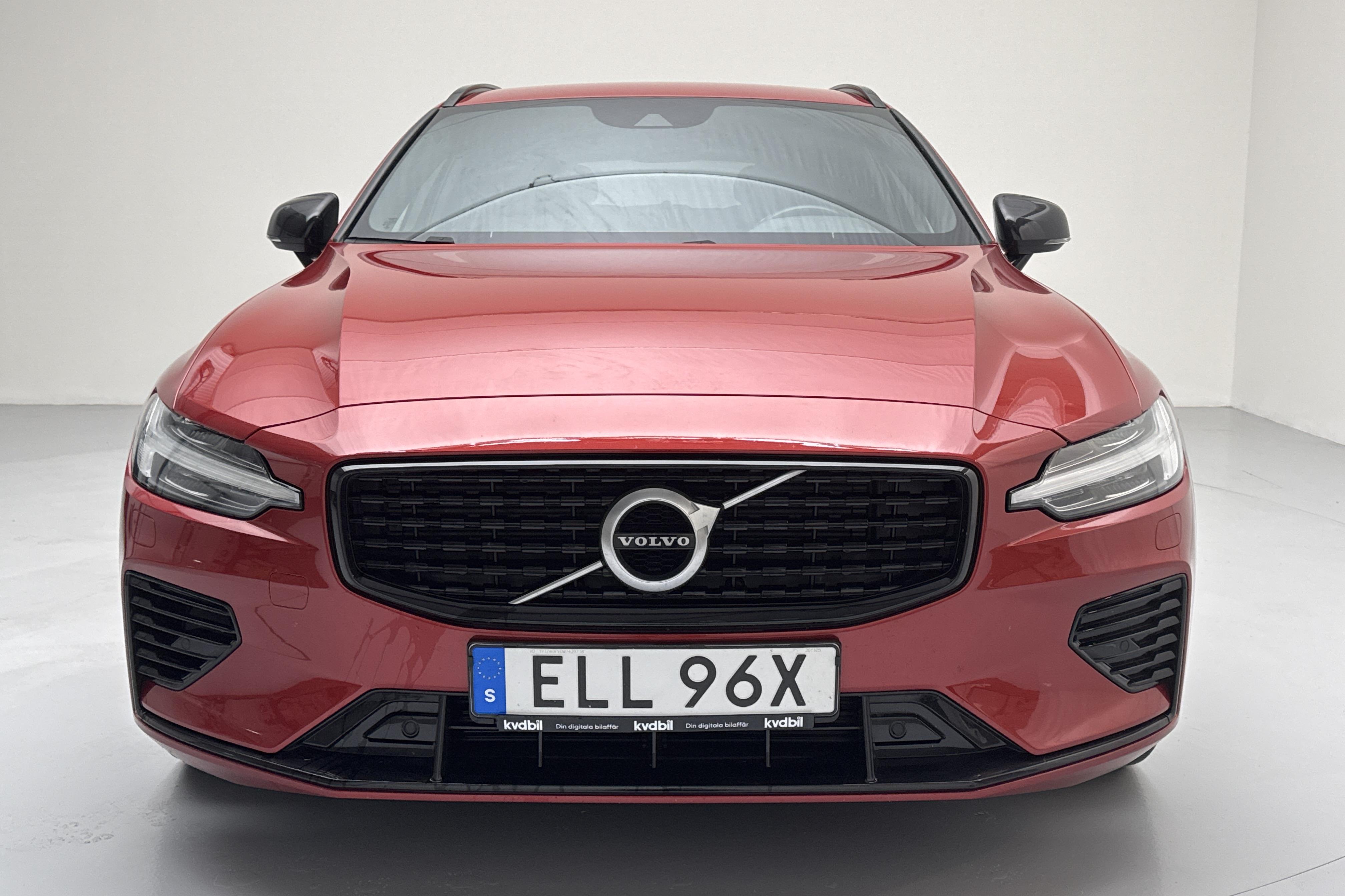 Volvo V60 T6 AWD Twin Engine (340hk) - 67 390 km - Automaatne - punane - 2021