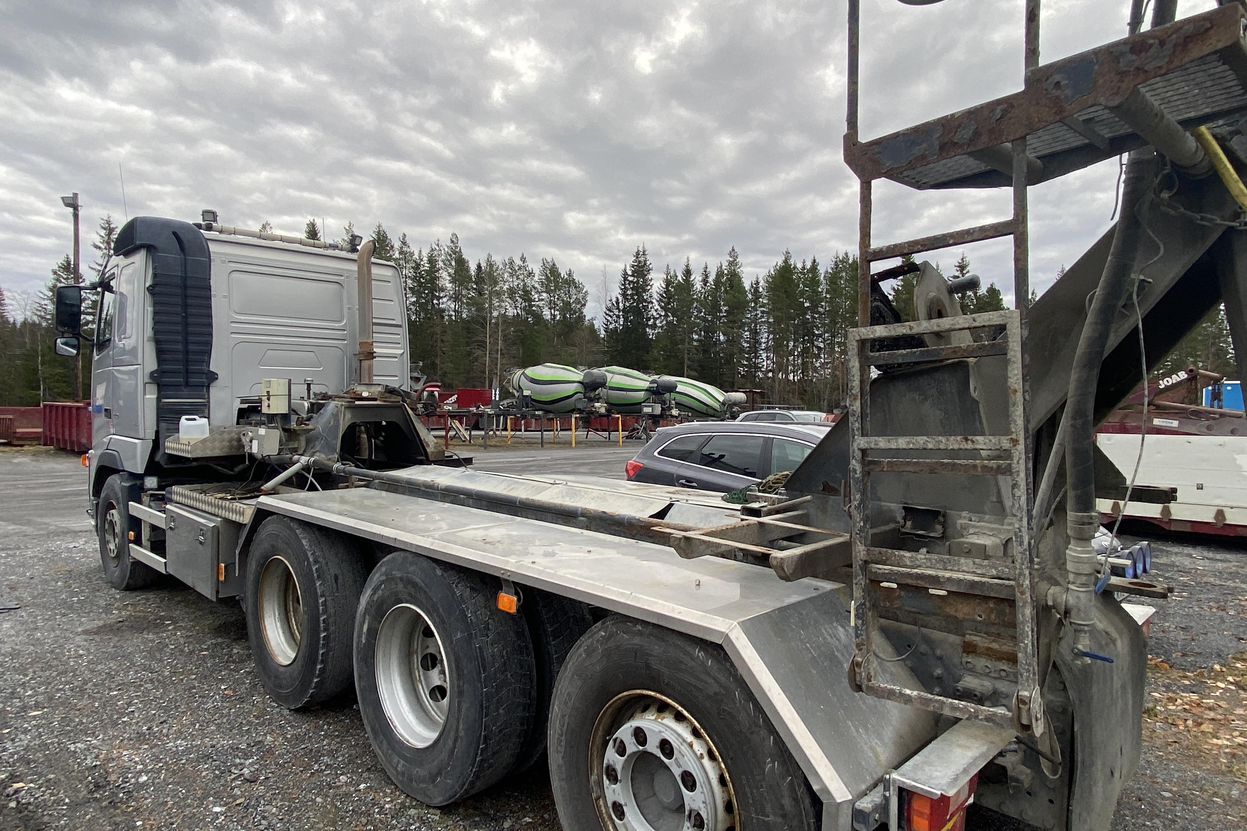 Volvo FH440 - 604 593 km - Automatic - silver - 2008