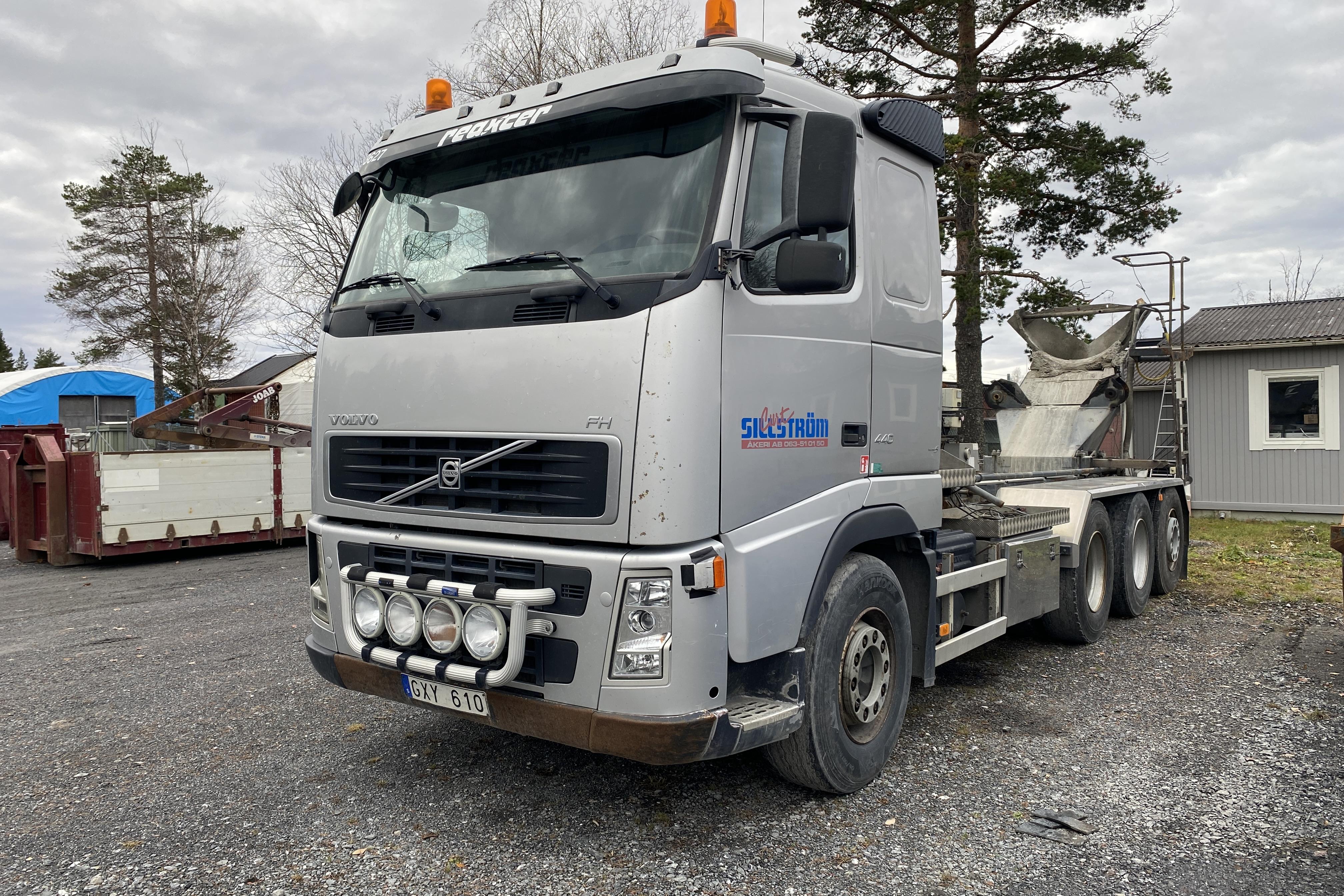 Volvo FH440 - 604 593 km - Automatic - silver - 2008