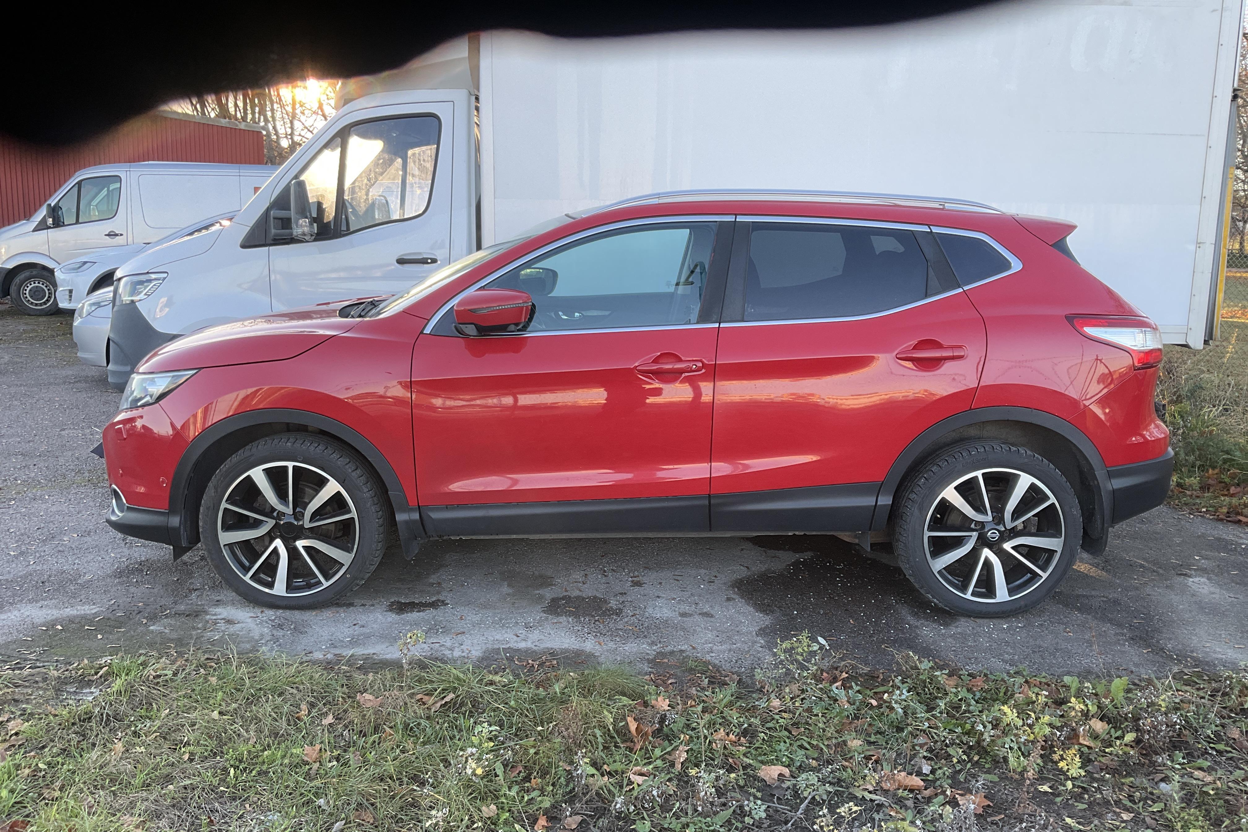 Nissan Qashqai 1.2 (115hk) - 176 290 km - Automaatne - punane - 2017