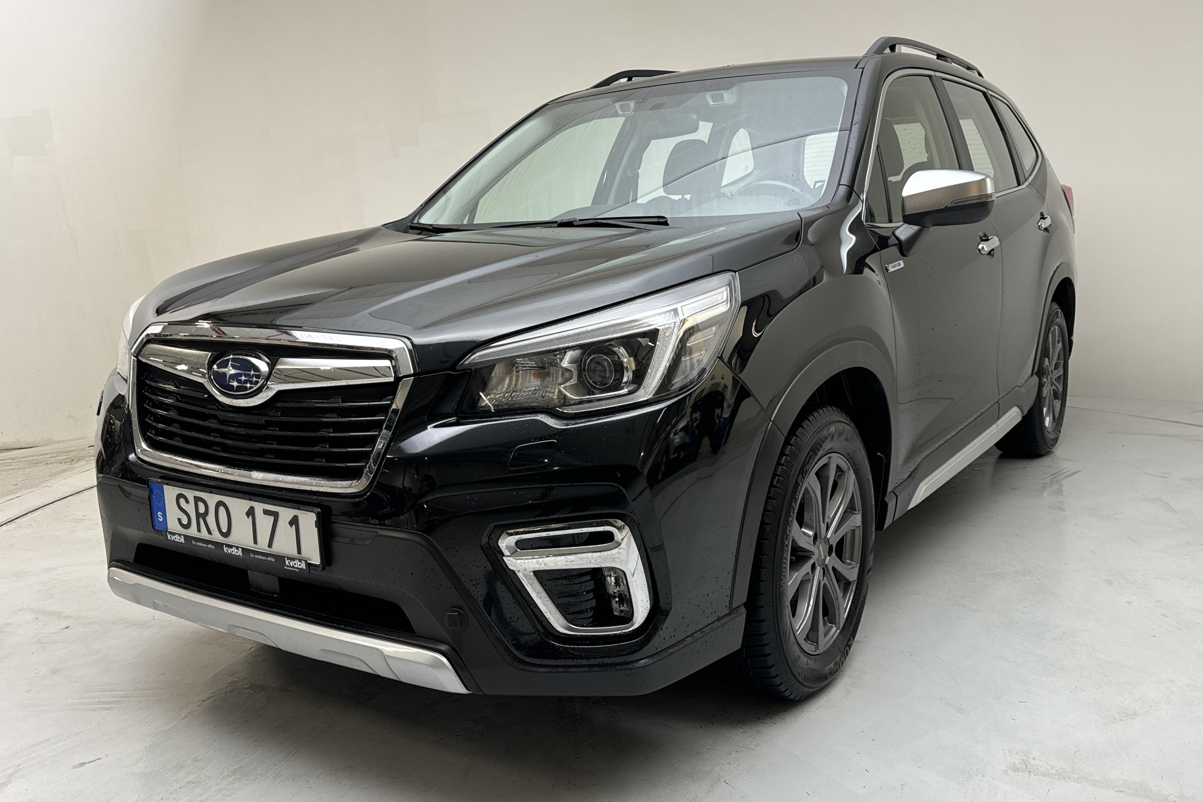 Subaru Forester e-Boxer 2.0i AWD (150hk) - 6 049 mil - Automat - svart - 2020