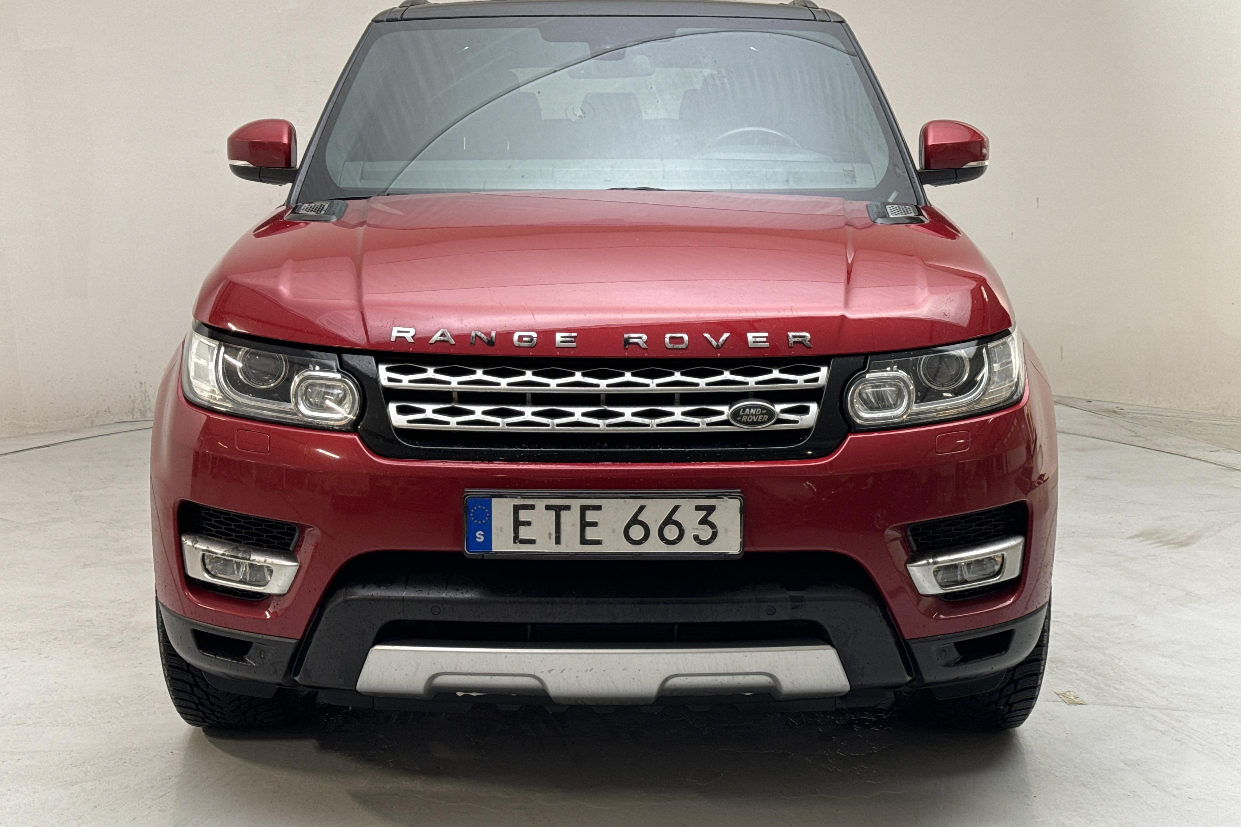 Land Rover Range Rover Sport 3.0 TDV6 (258hk) - 26 384 mil - Automat - röd - 2016