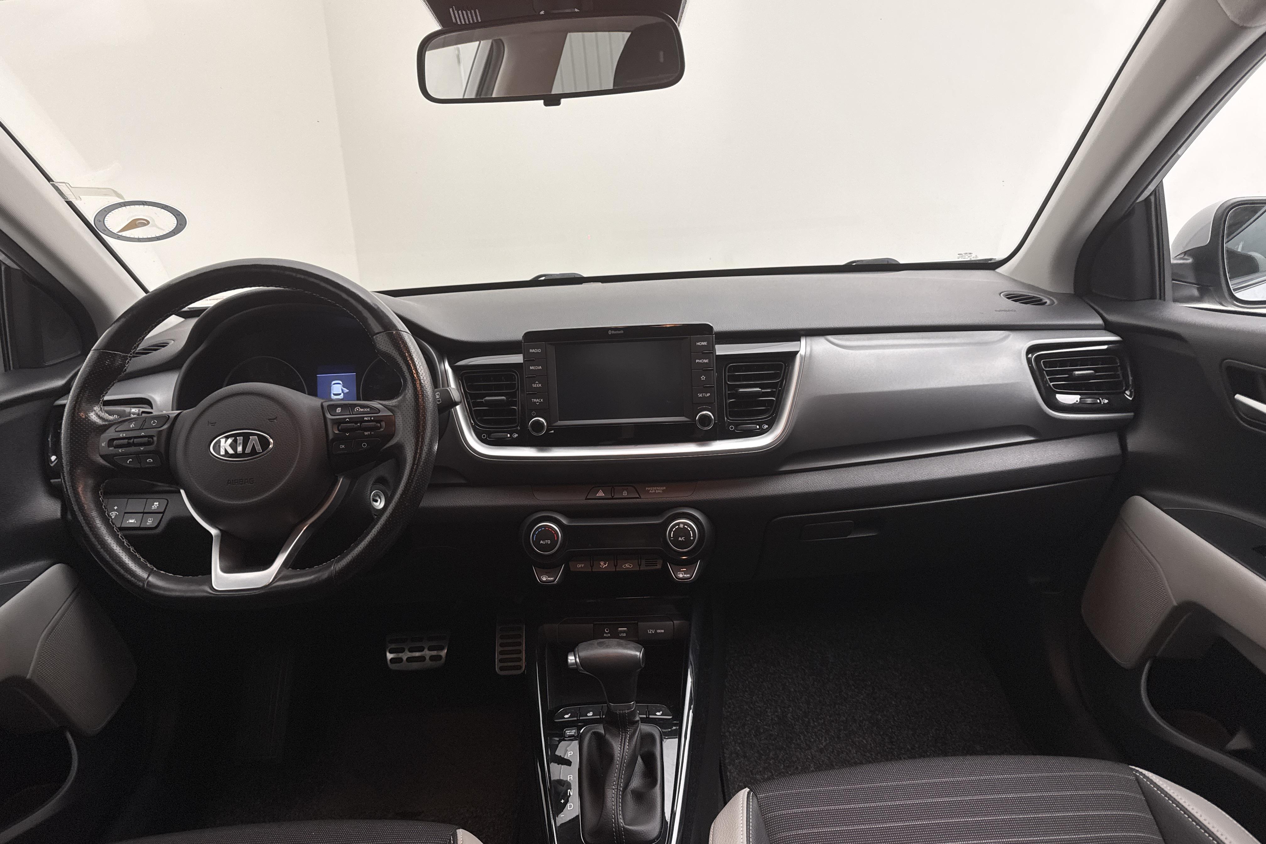 KIA Stonic 1.0 T-GDi (120hk) - 5 813 mil - Automat - grå - 2020