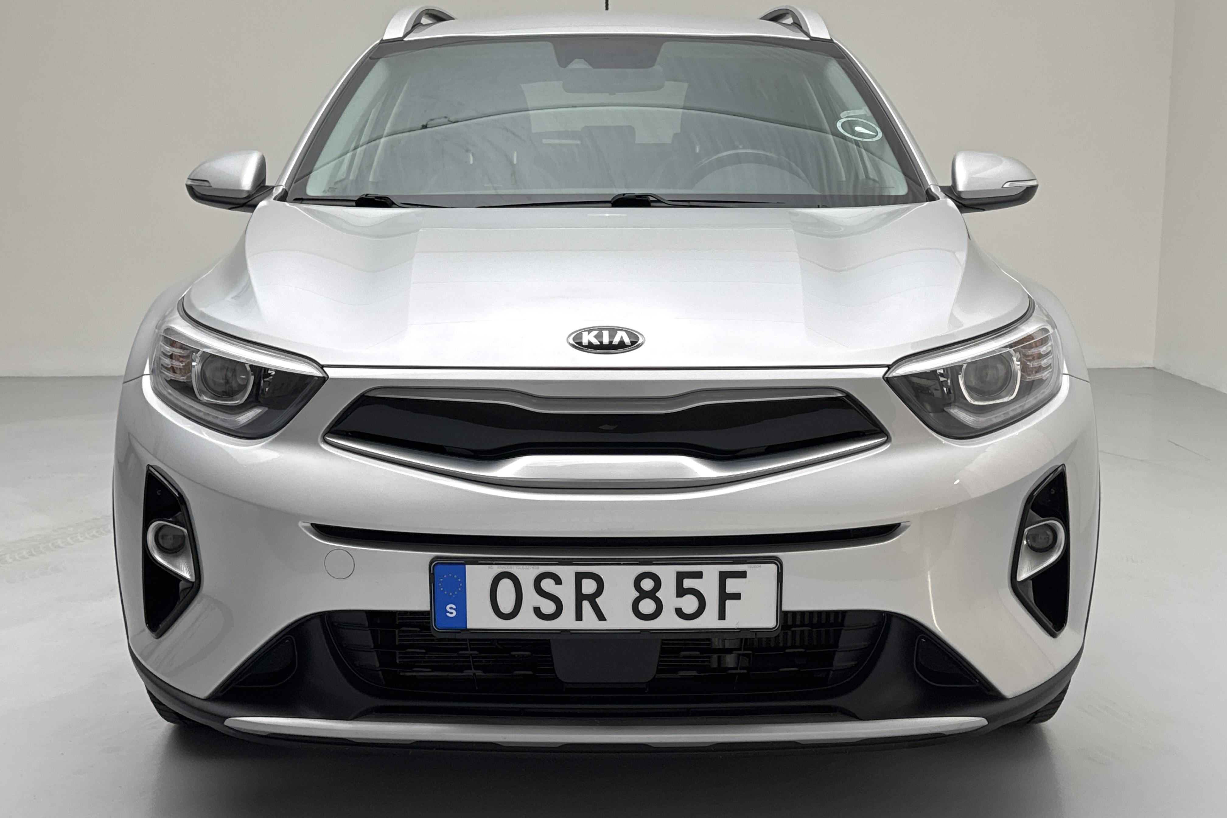 KIA Stonic 1.0 T-GDi (120hk) - 5 813 mil - Automat - grå - 2020