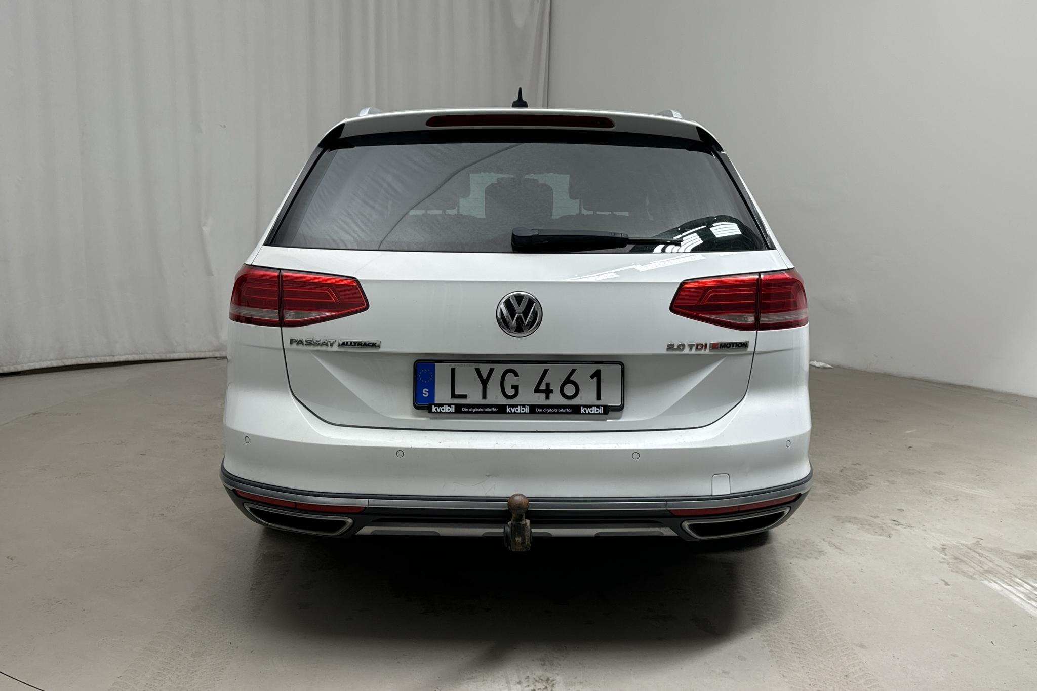 VW Passat Alltrack 2.0 TDI 4MOTION (190hk) - 19 590 mil - Automat - vit - 2016