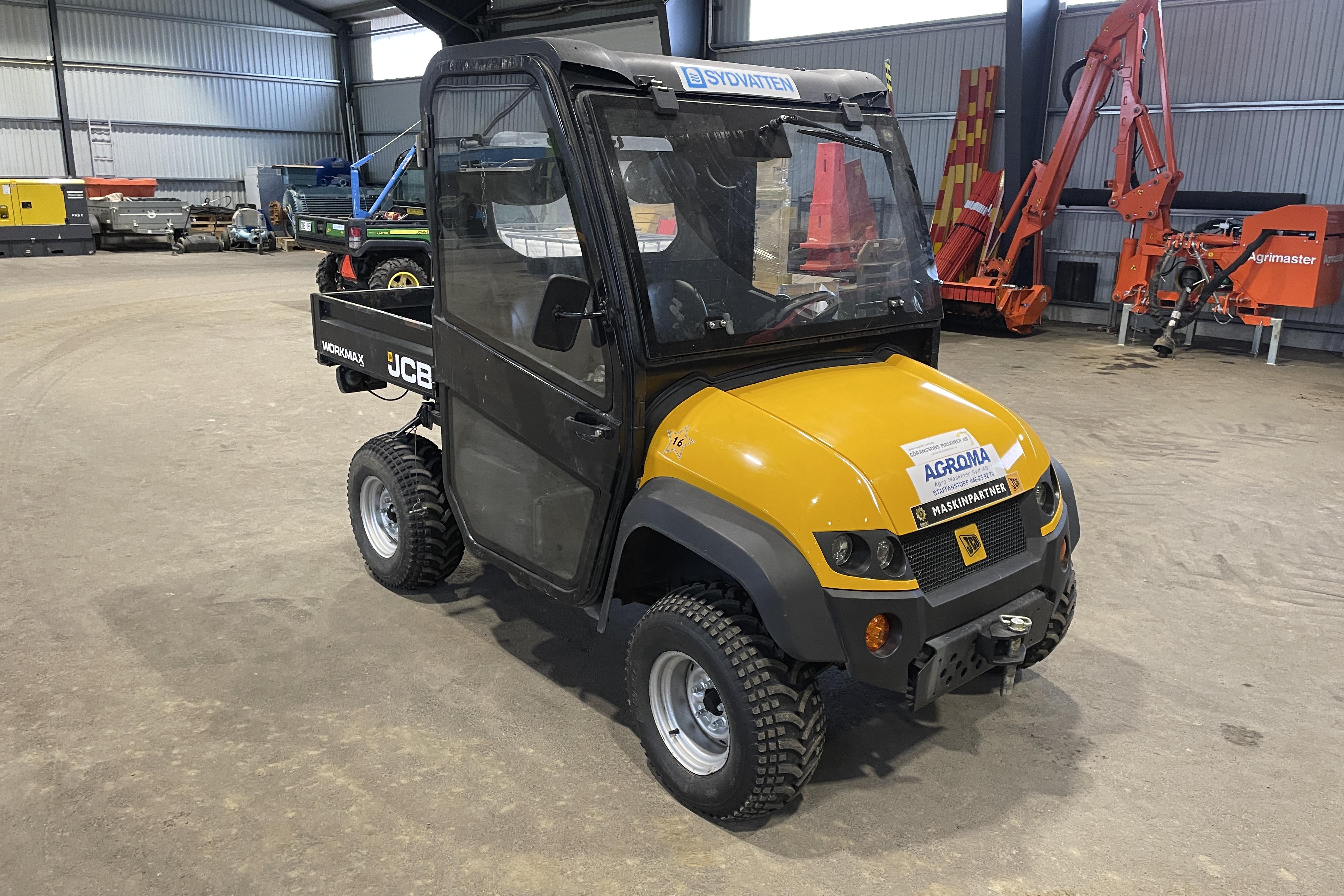 JCB Workmax 800D - 5 899 km - żółty - 2012