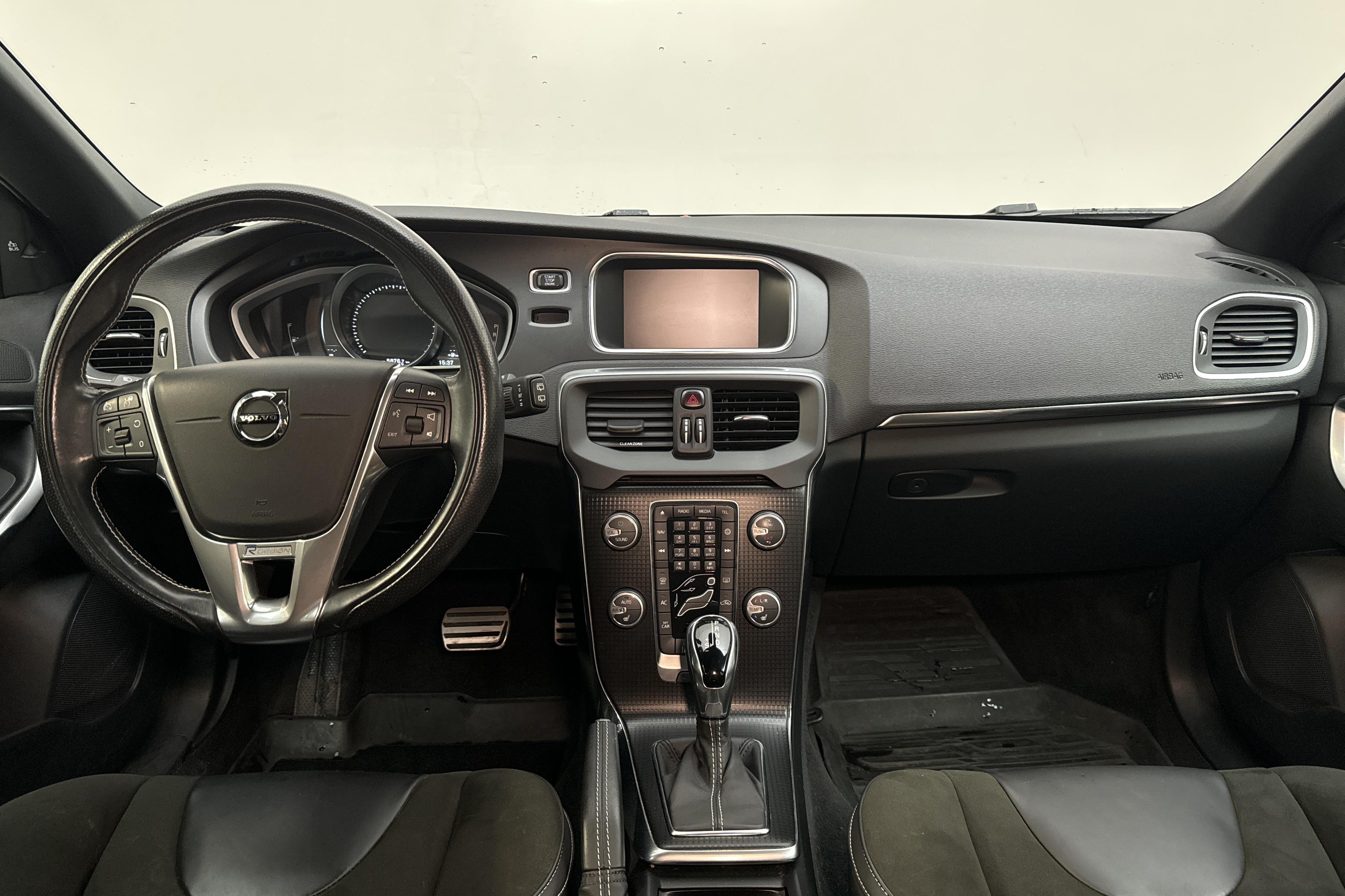 Volvo V40 D2 (120hk) - 7 244 mil - Automat - grå - 2018