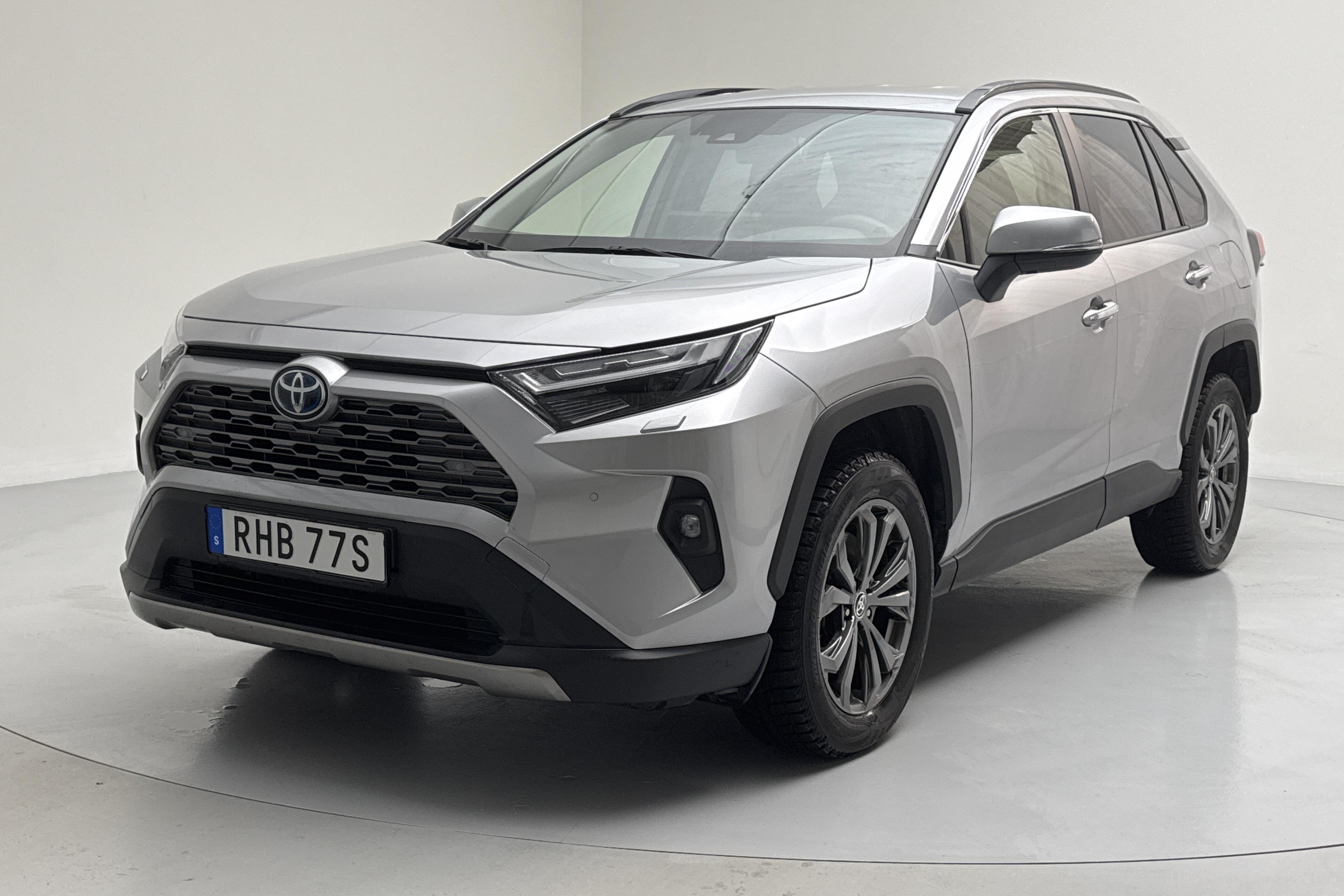 Toyota RAV4 2.5 HSD AWD (222hk) - 43 370 km - Automatyczna - srebro - 2024