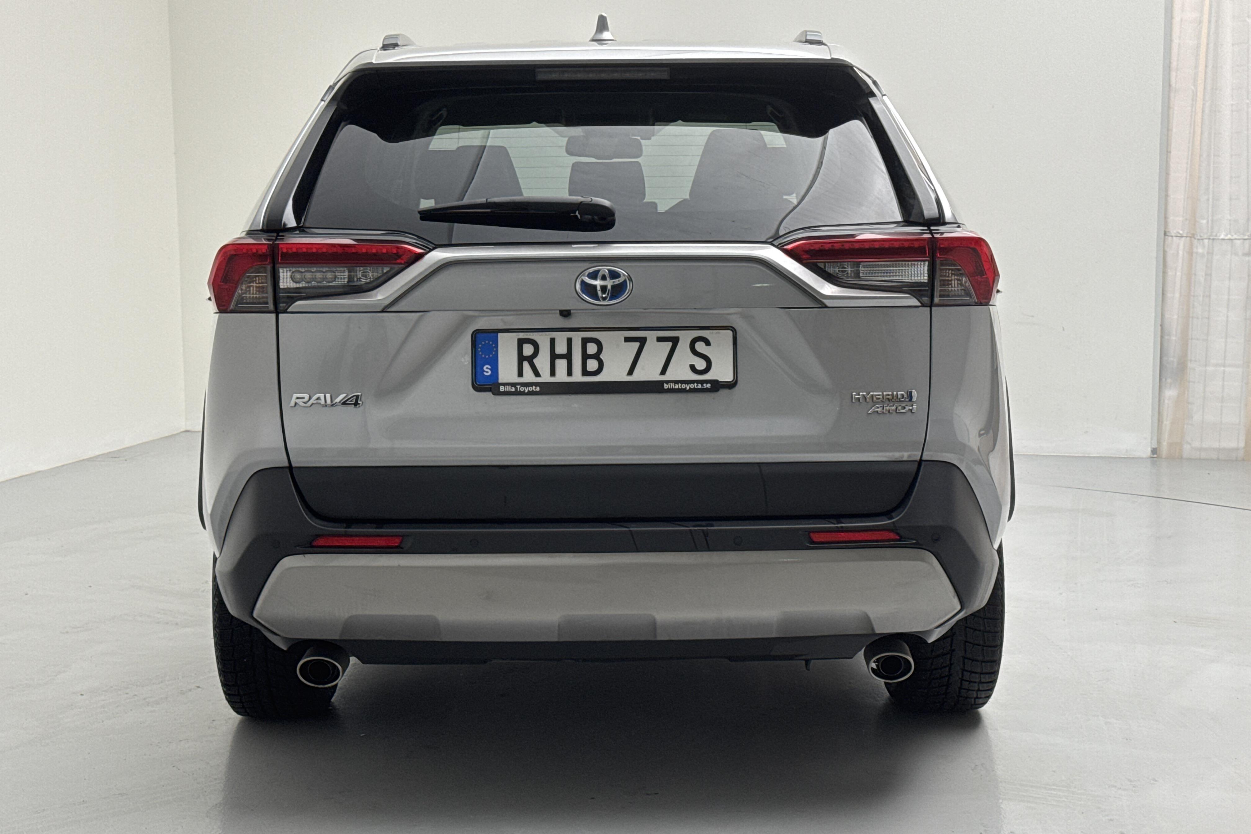 Toyota RAV4 2.5 HSD AWD (222hk) - 43 370 km - Automatyczna - srebro - 2024