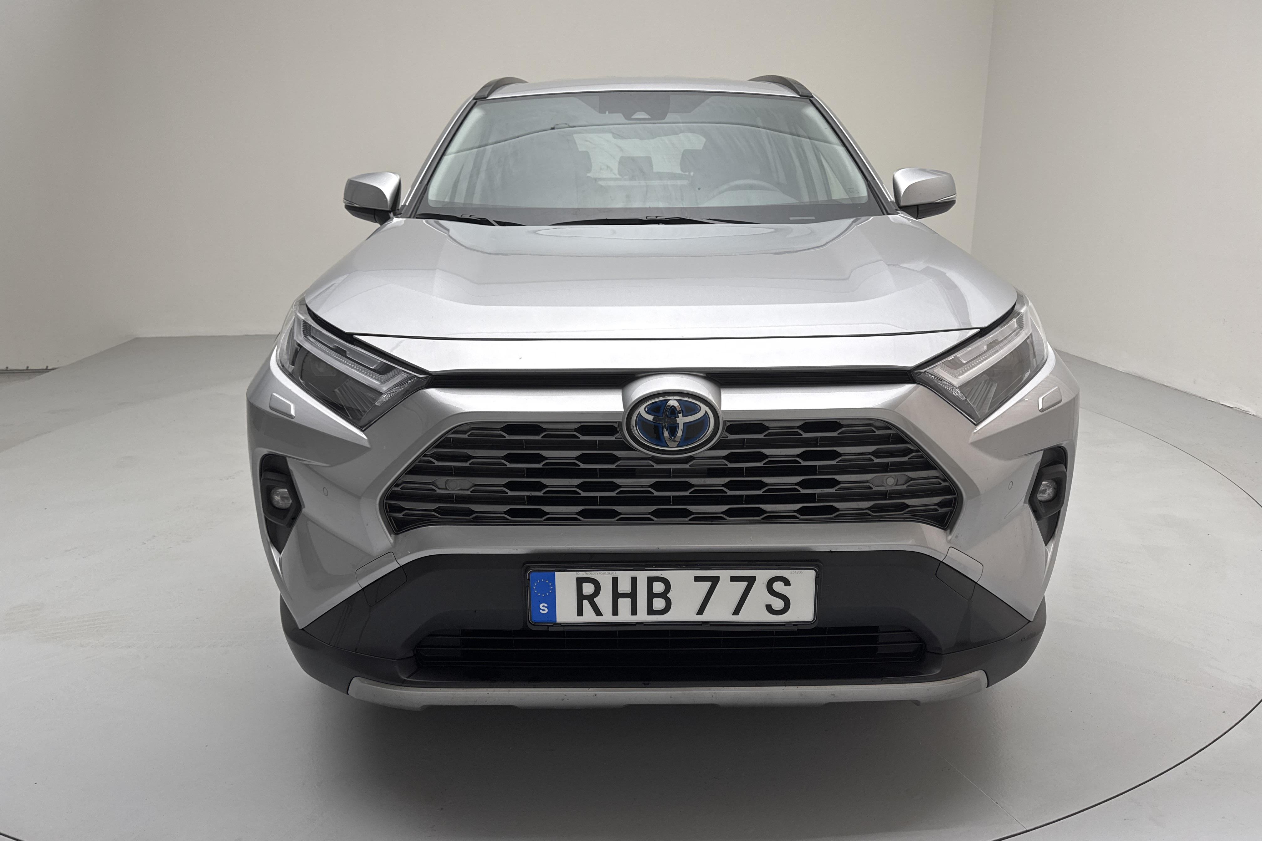 Toyota RAV4 2.5 HSD AWD (222hk) - 43 370 km - Automatyczna - srebro - 2024