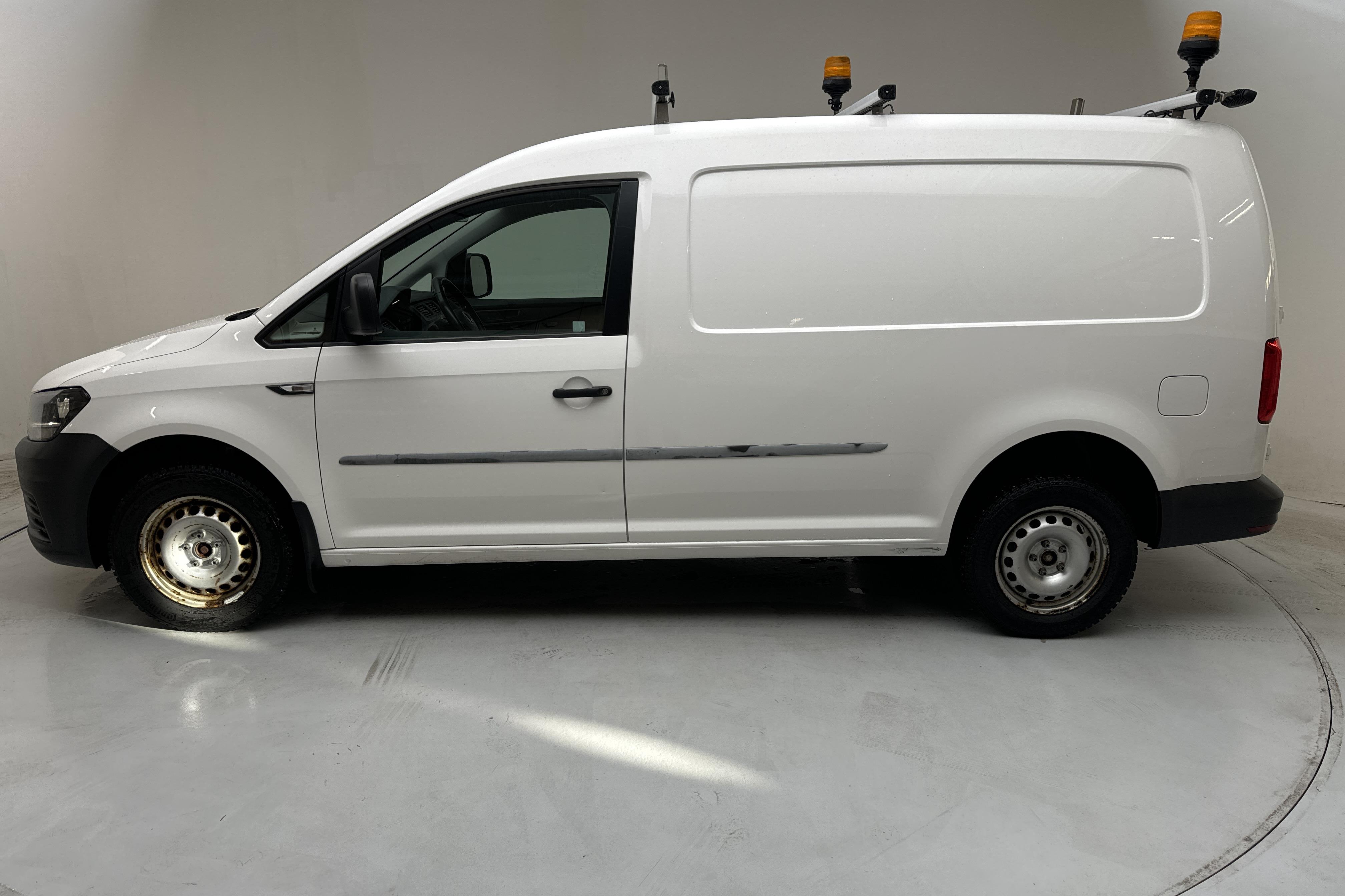 VW Caddy 2.0 TDI Maxi Skåp 4MOTION (122hk) - 136 260 km - Käsitsi - valge - 2018