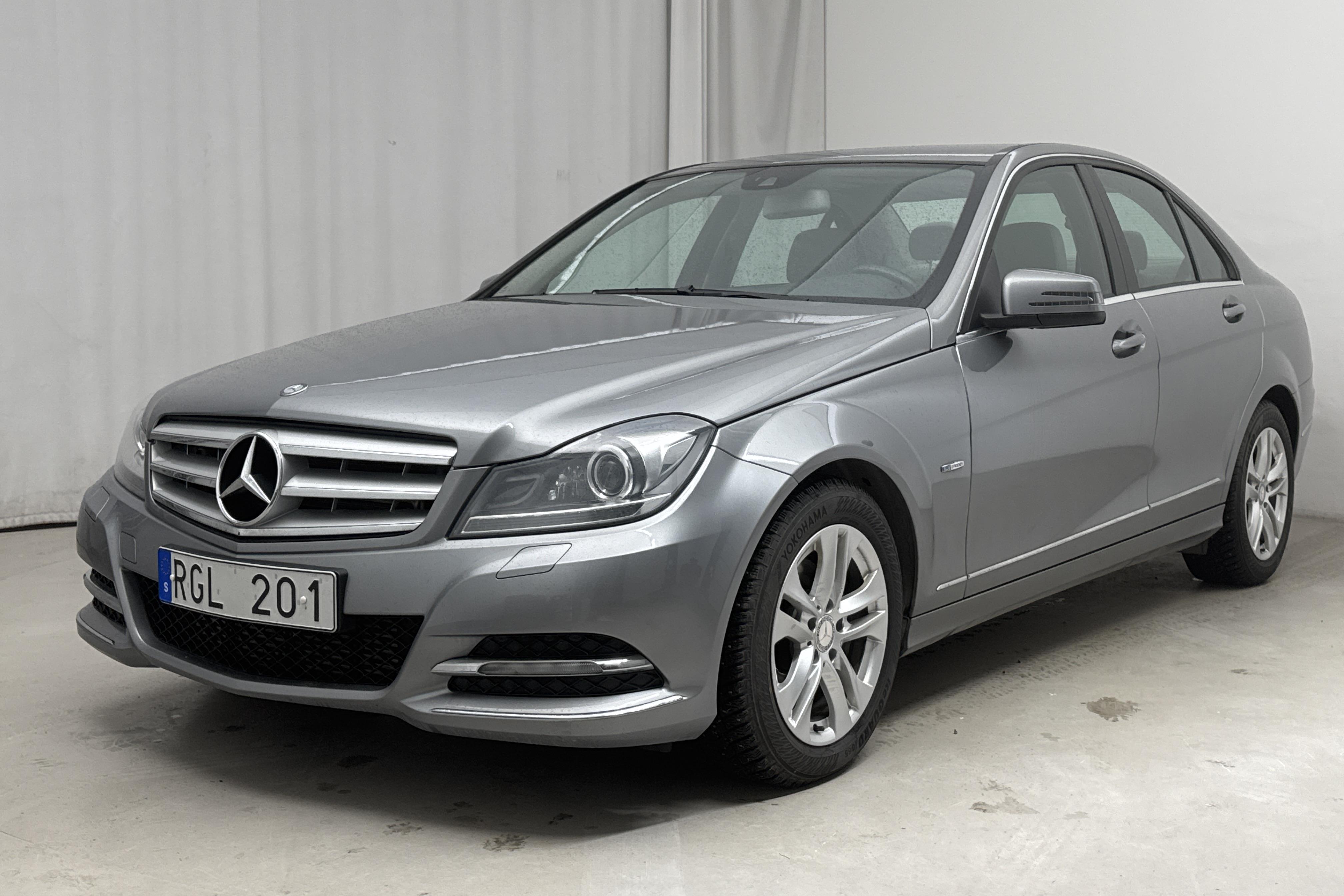 Mercedes C 250 CDI 4Matic W204 (204hk) - 143 110 km - Automatic - silver - 2012