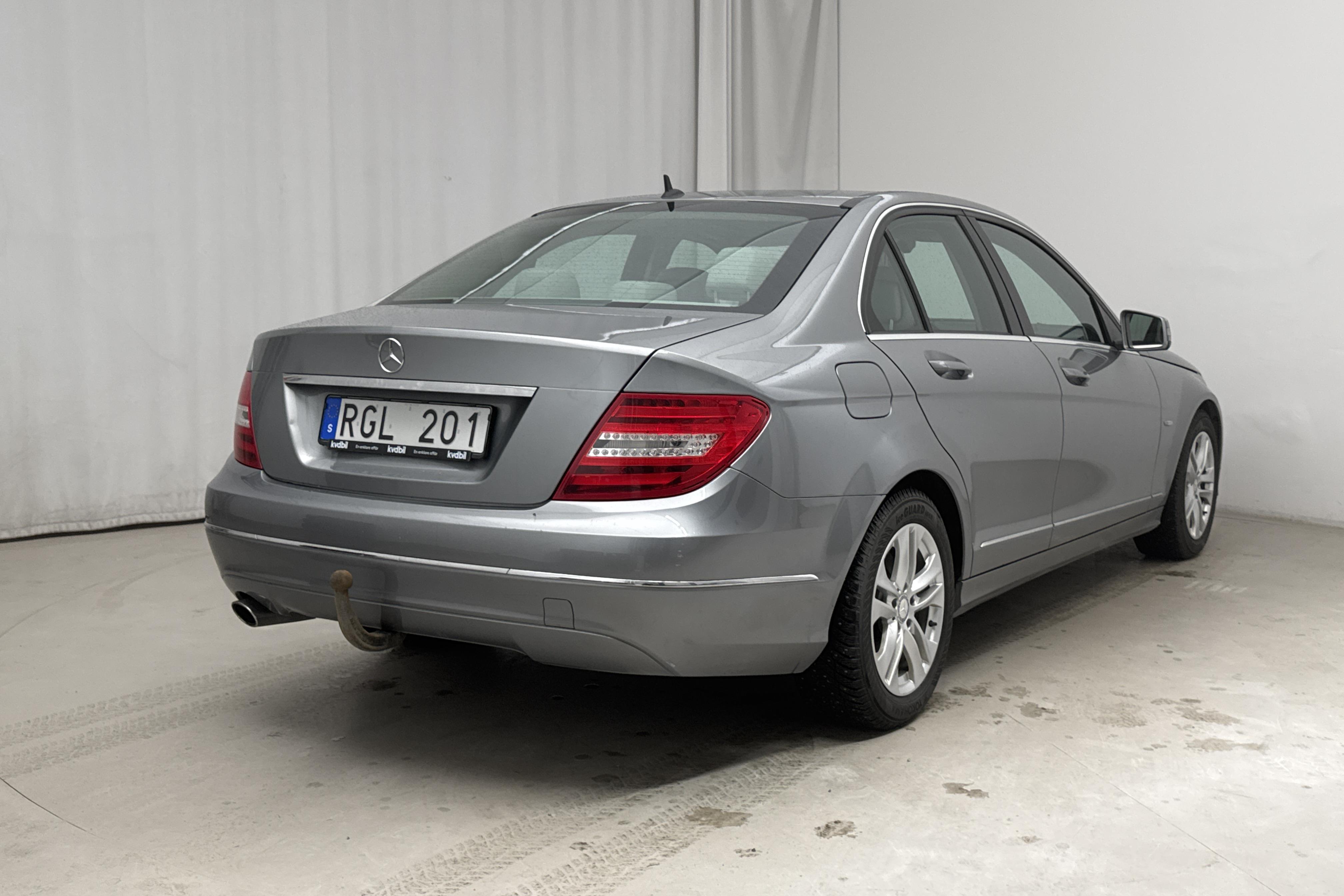 Mercedes C 250 CDI 4Matic W204 (204hk) - 143 110 km - Automatic - silver - 2012