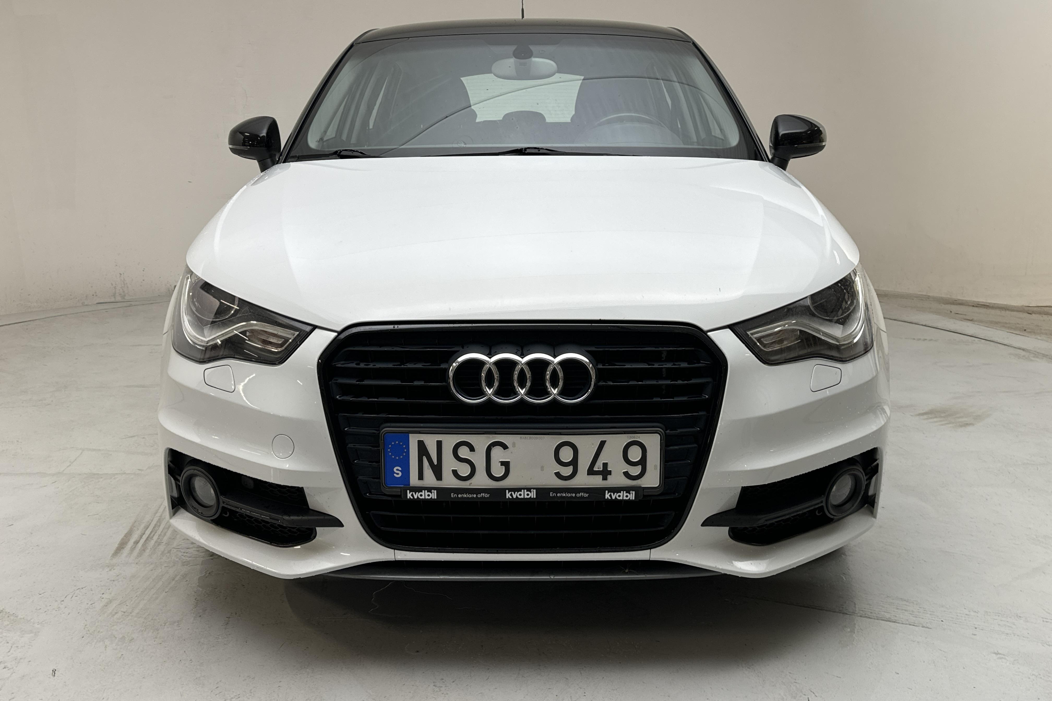 Audi A1 1.2 TFSI Sportback (86hk) - 93 960 km - Manualna - biały - 2014