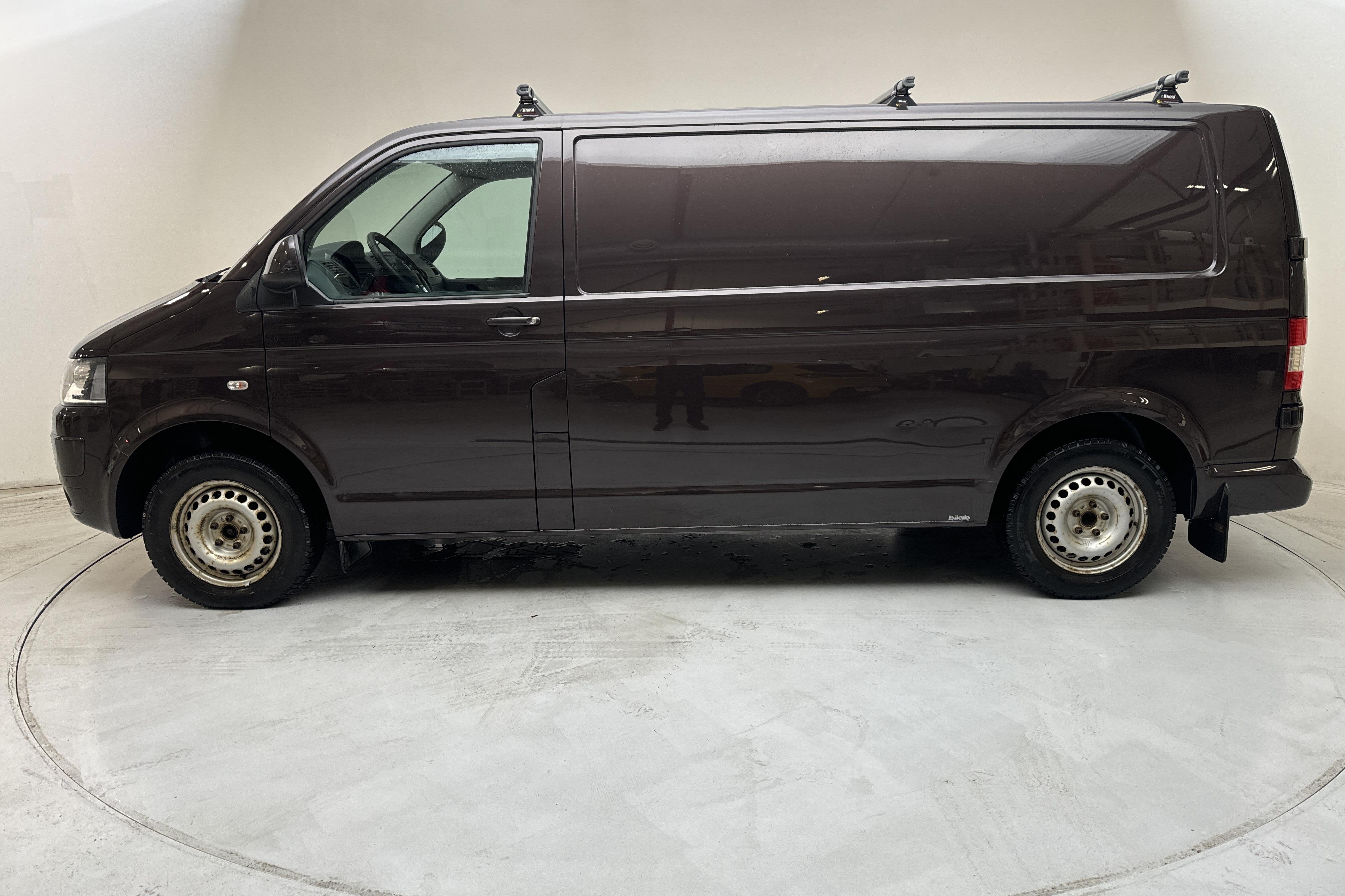 VW Transporter T5 2.0 TDI (140hk) - 13 074 mil - Automat - Dark Brown - 2015