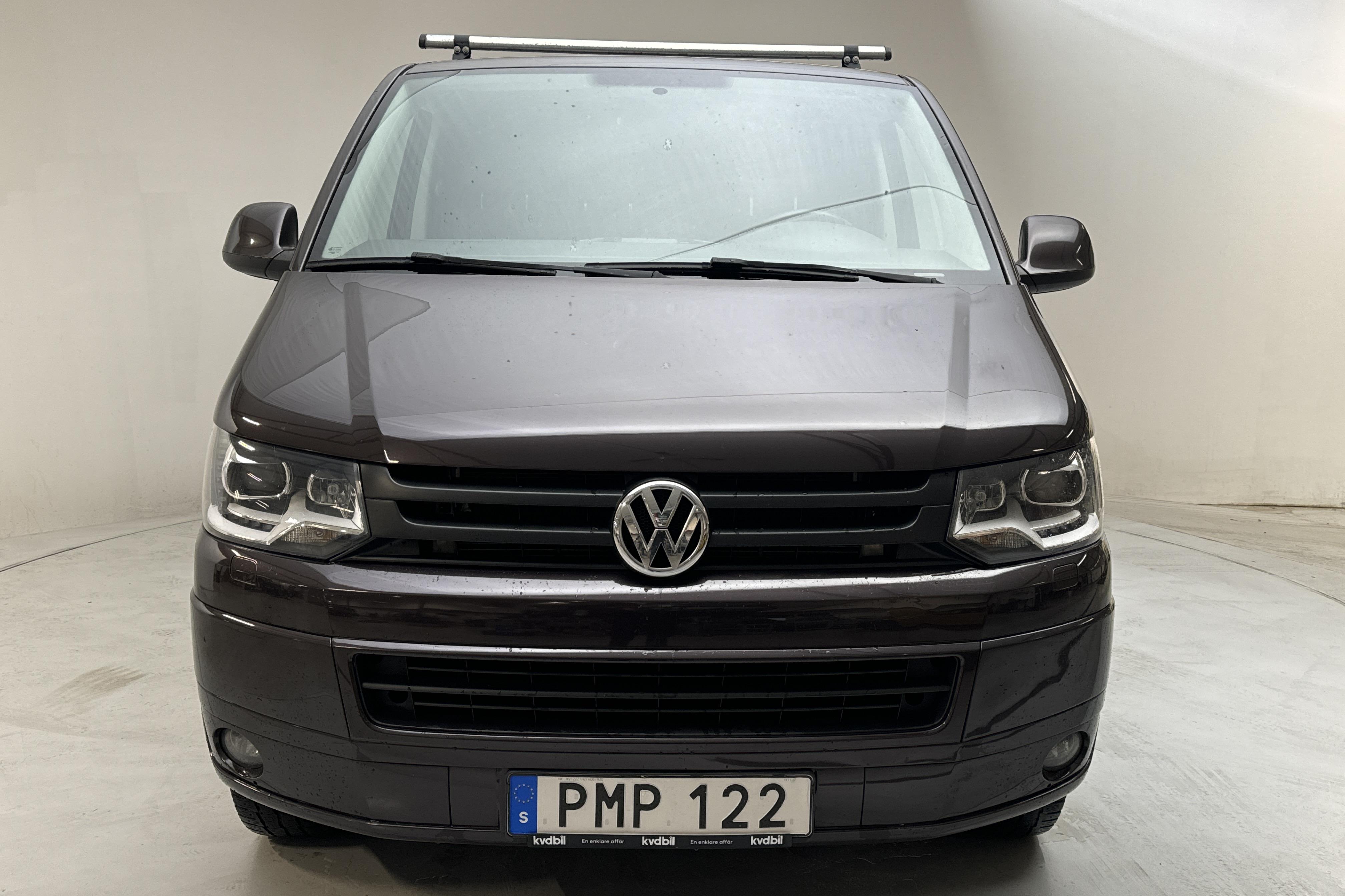 VW Transporter T5 2.0 TDI (140hk) - 13 074 mil - Automat - Dark Brown - 2015