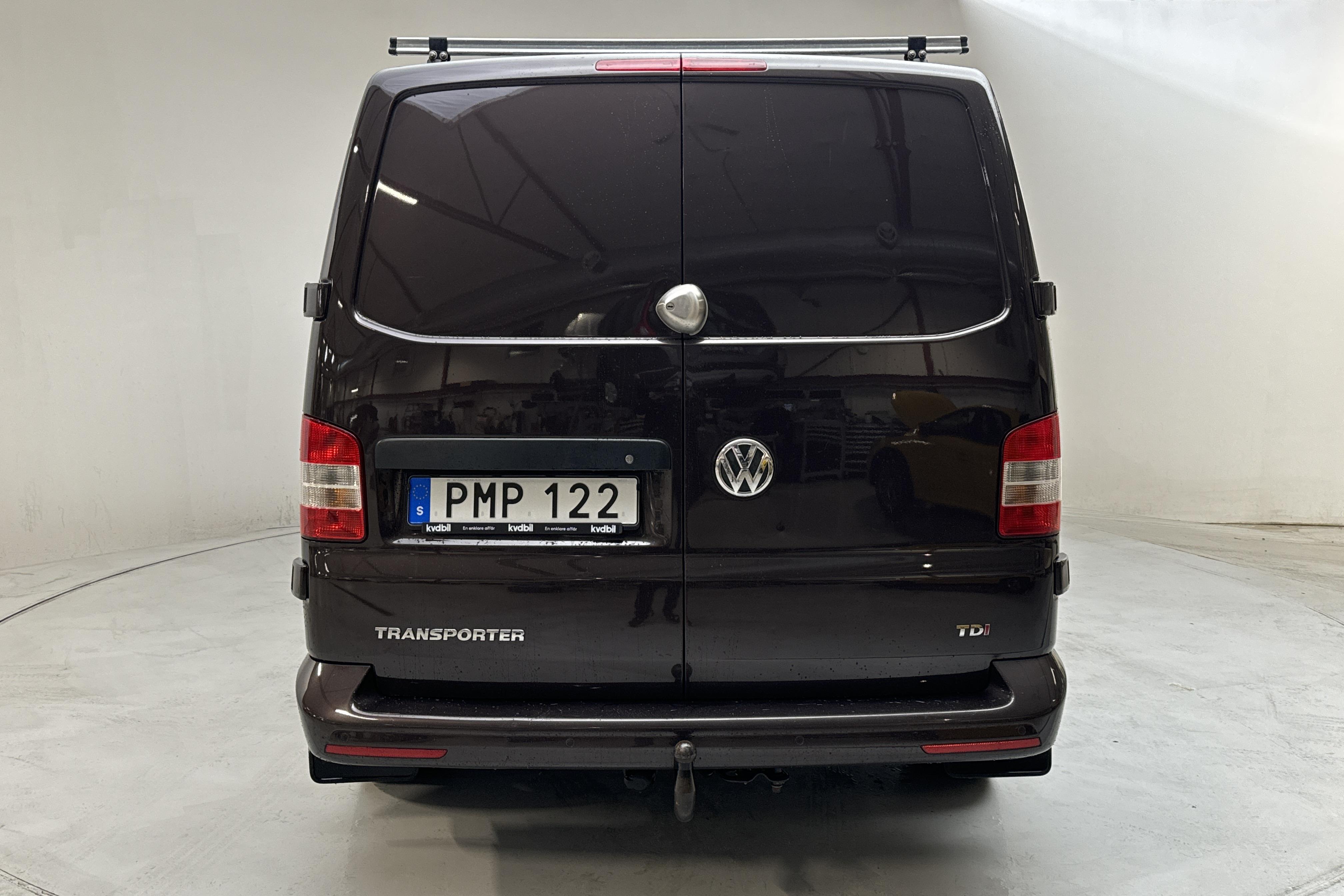 VW Transporter T5 2.0 TDI (140hk) - 13 074 mil - Automat - Dark Brown - 2015